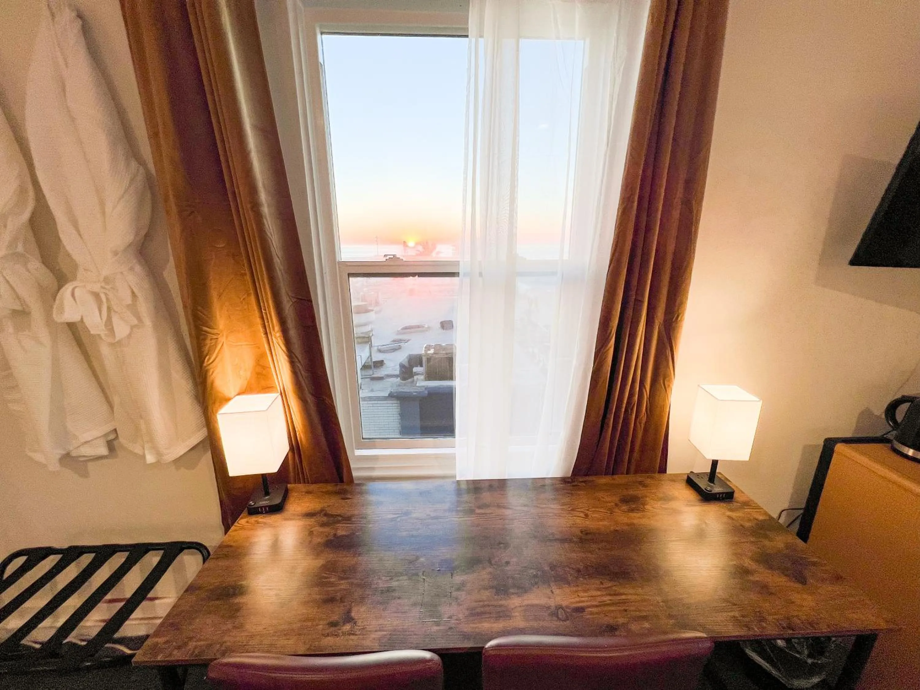 Bedroom in ITH Hermosa Beach Surf Hostel LAX