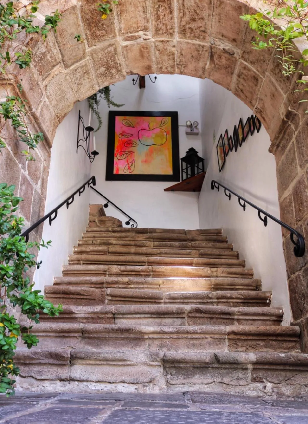 Property building in Niños Hotel Meloc