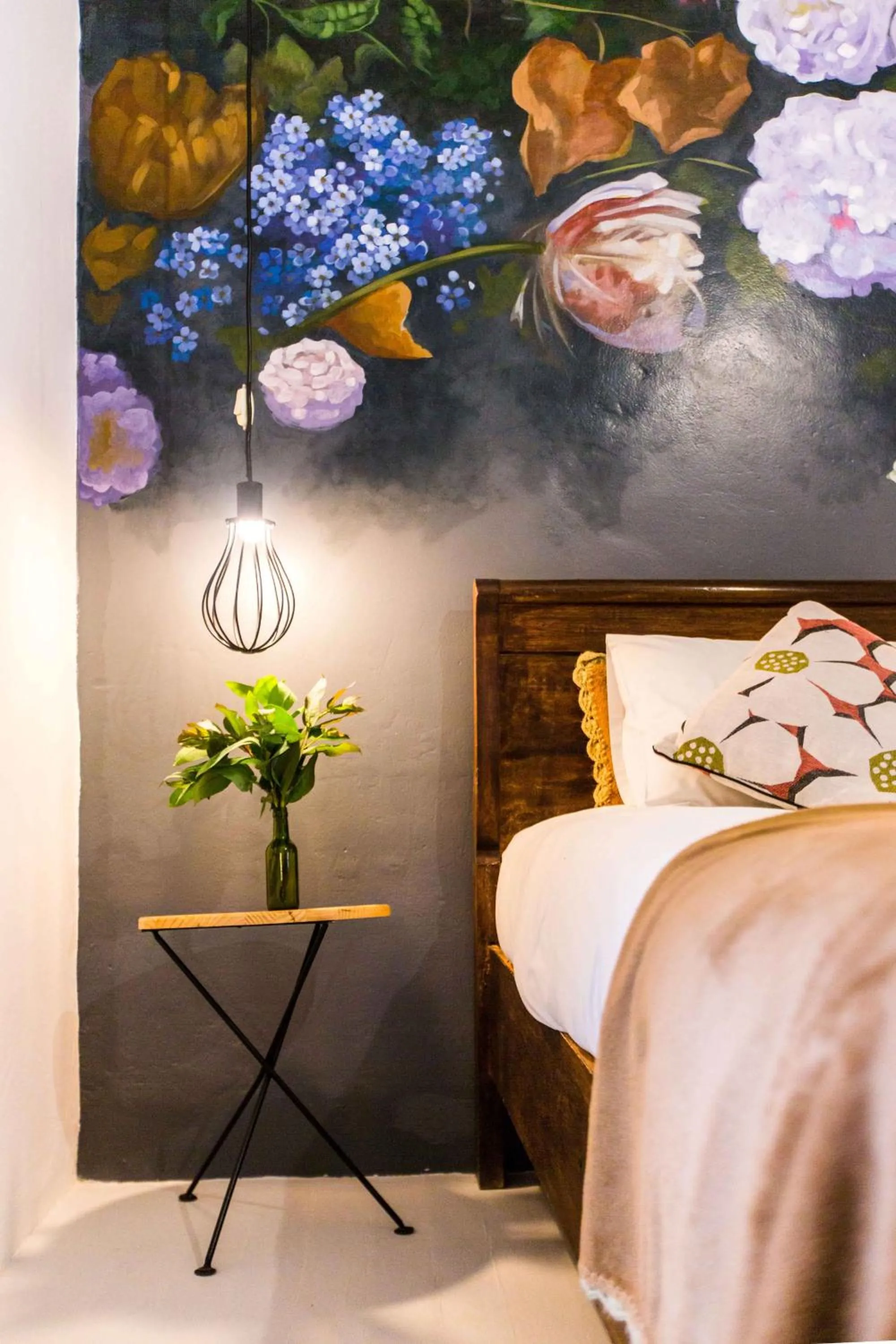 Decorative detail, Bed in Niños Hotel Meloc