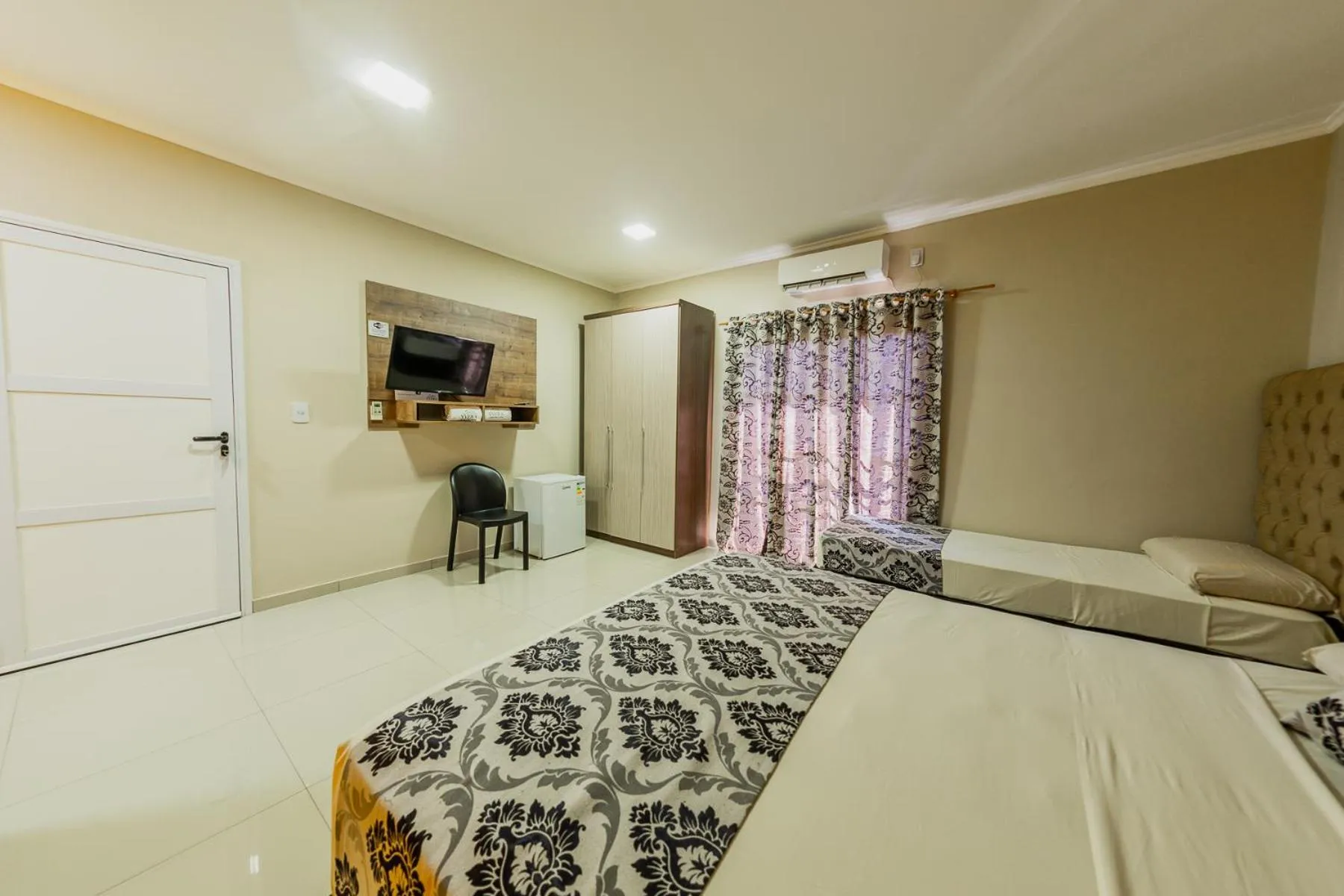 Bed in Hotel Yvera Cataratas