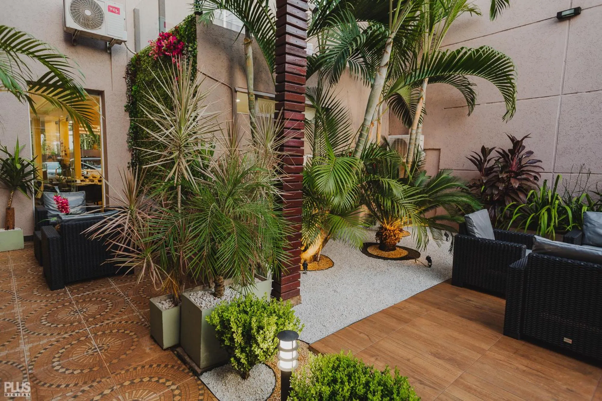 Garden in Hotel Yvera Cataratas