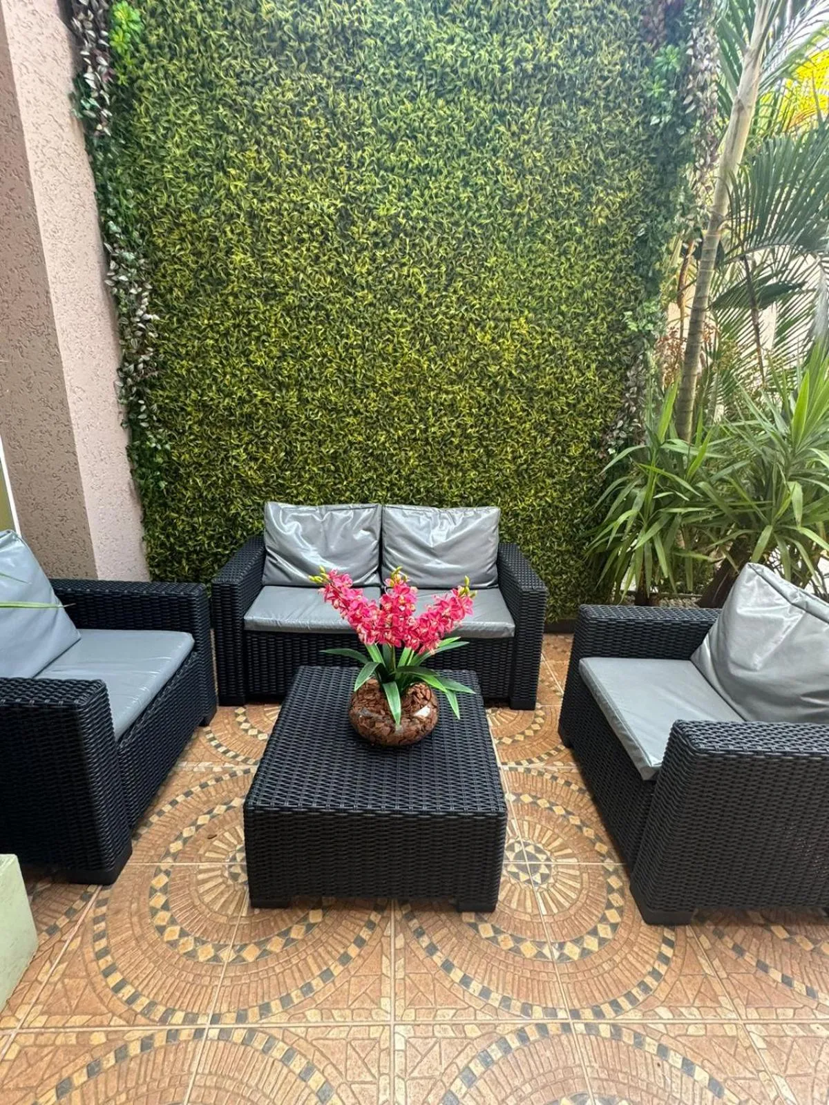 Patio in Hotel Yvera Cataratas