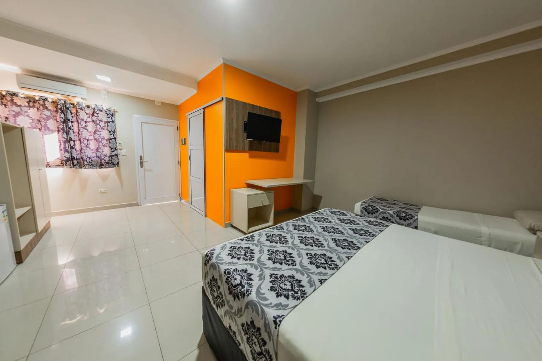 Bed in Hotel Yvera Cataratas