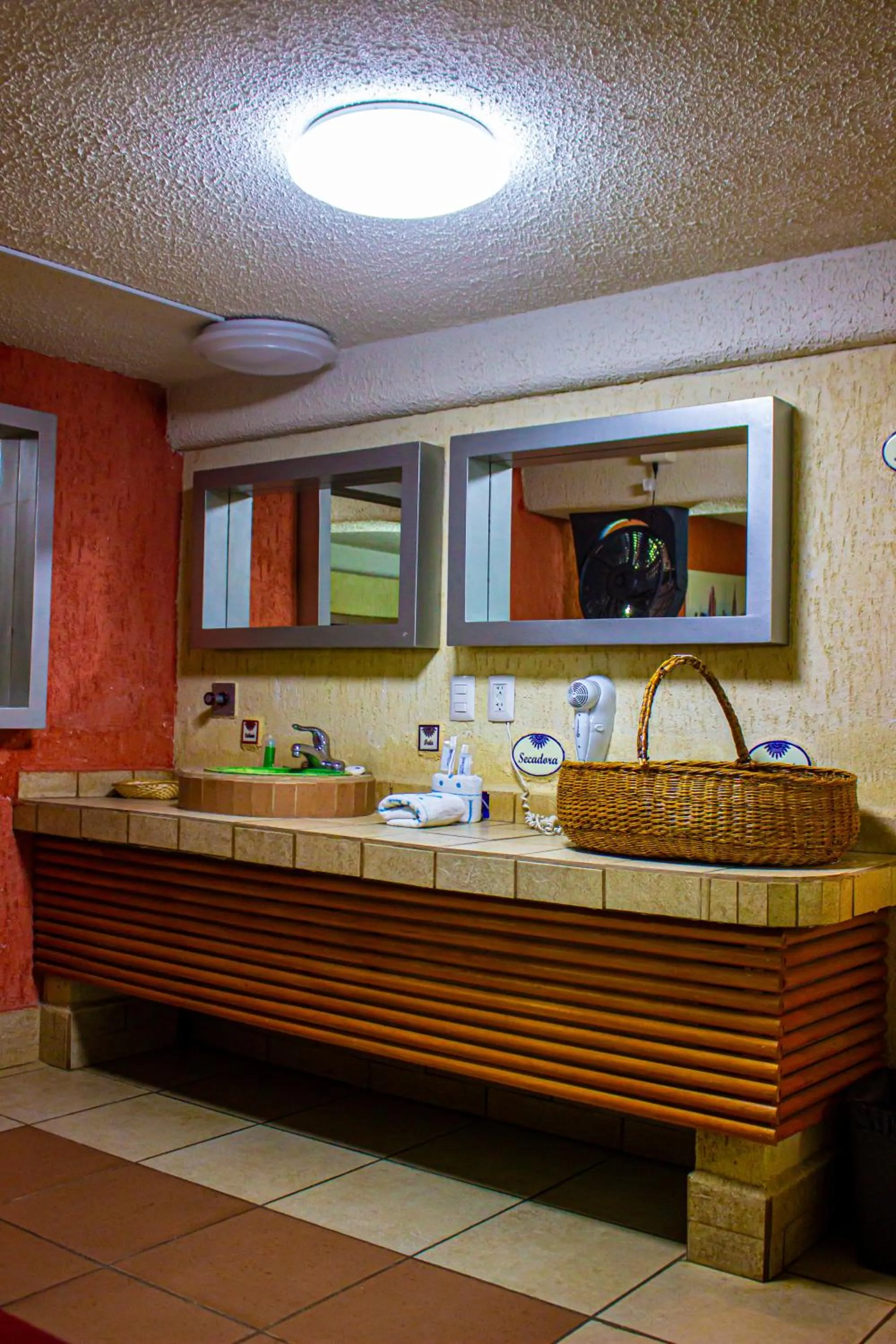 Bathroom in Azul Turquesa