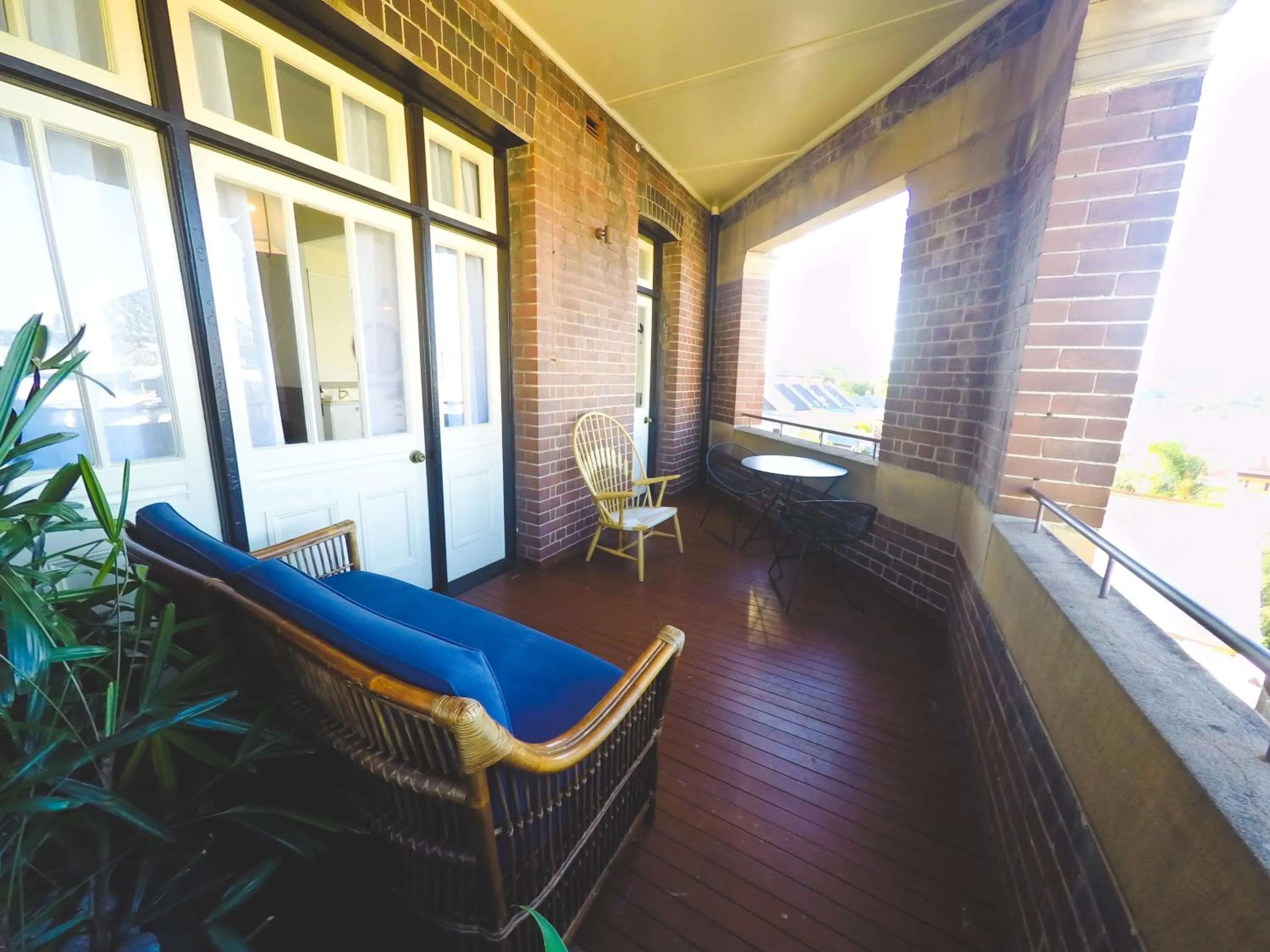 Day in Hotel Palisade