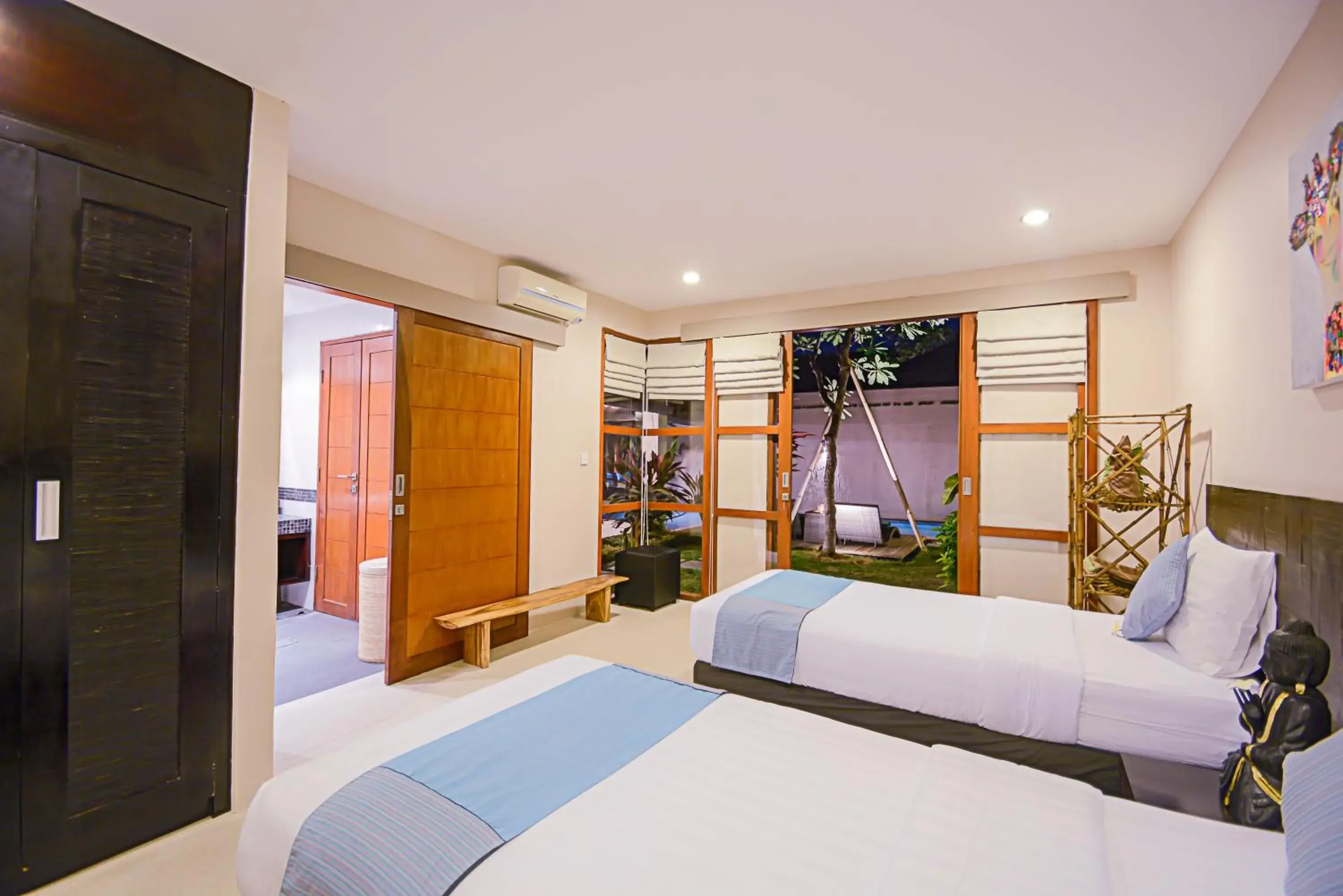 Night, Bed in Samana Villas