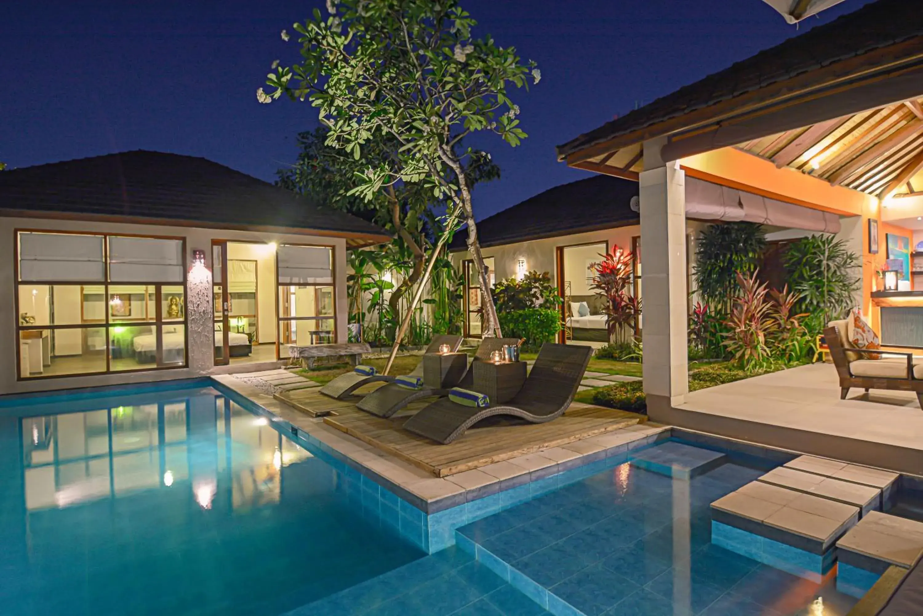 Night, Swimming Pool in Samana Villas