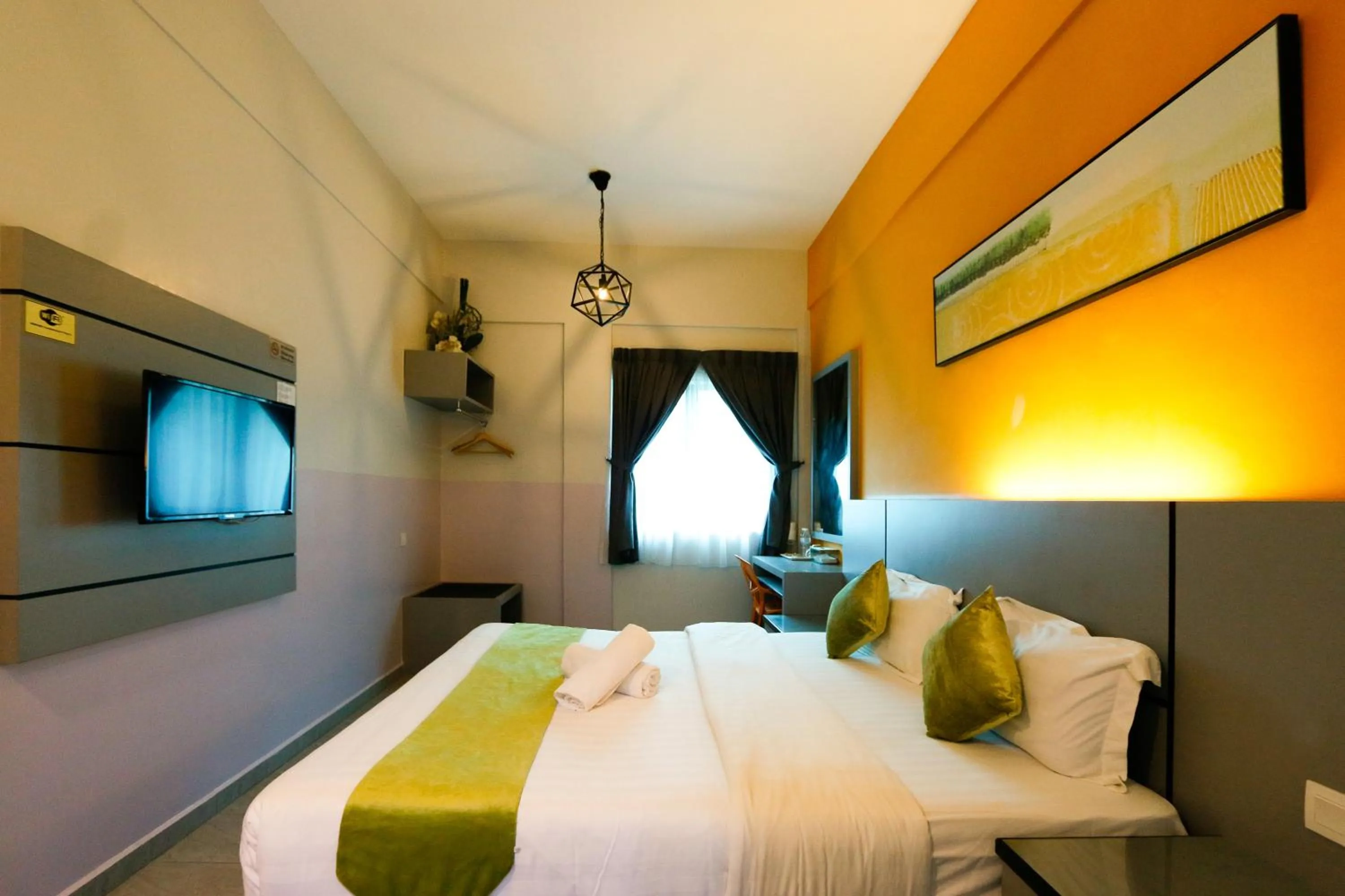 Photo of the whole room, Bed in Travelland Hotel