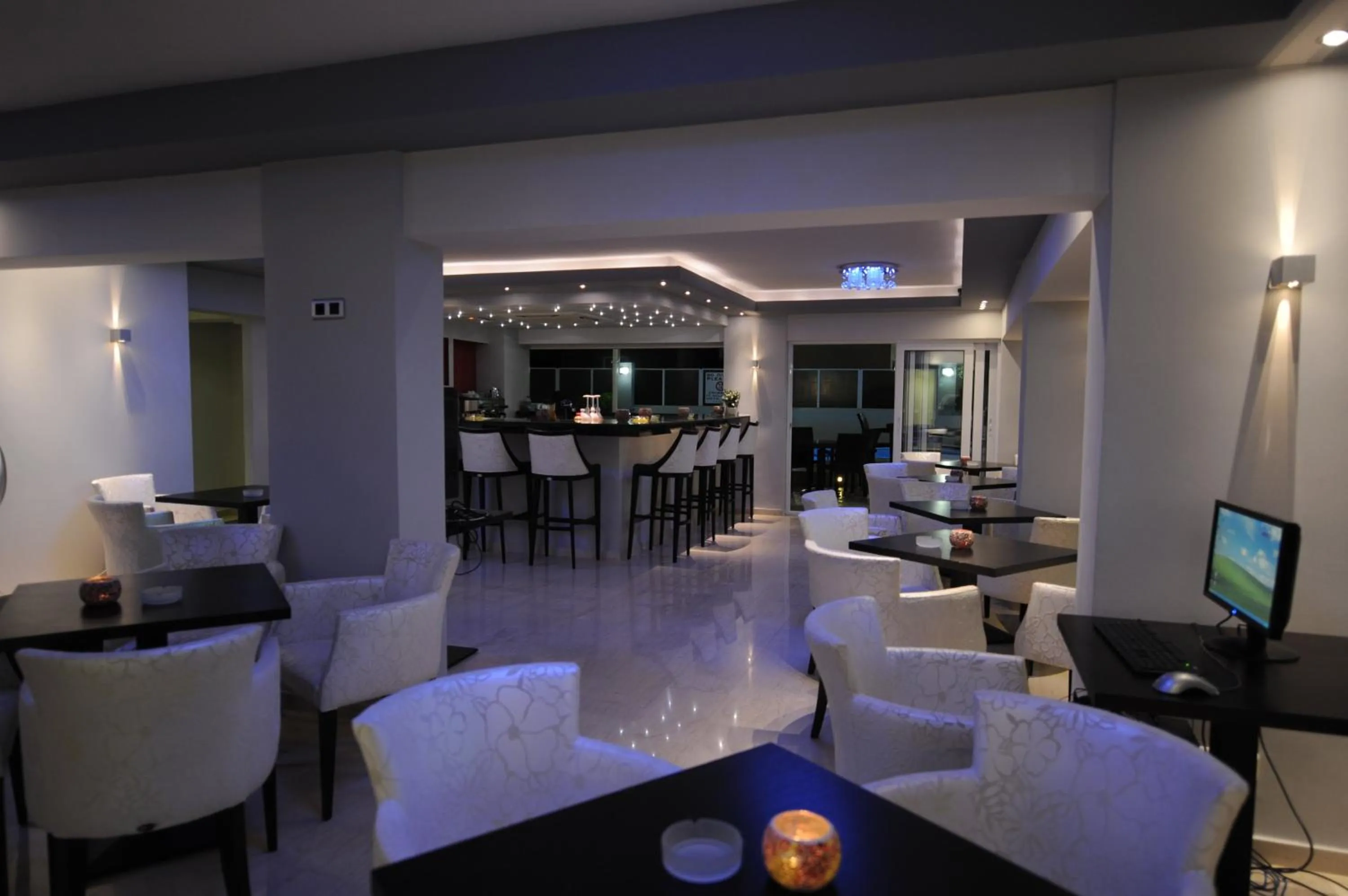 Restaurant/places to eat in Ialysos City Hotel