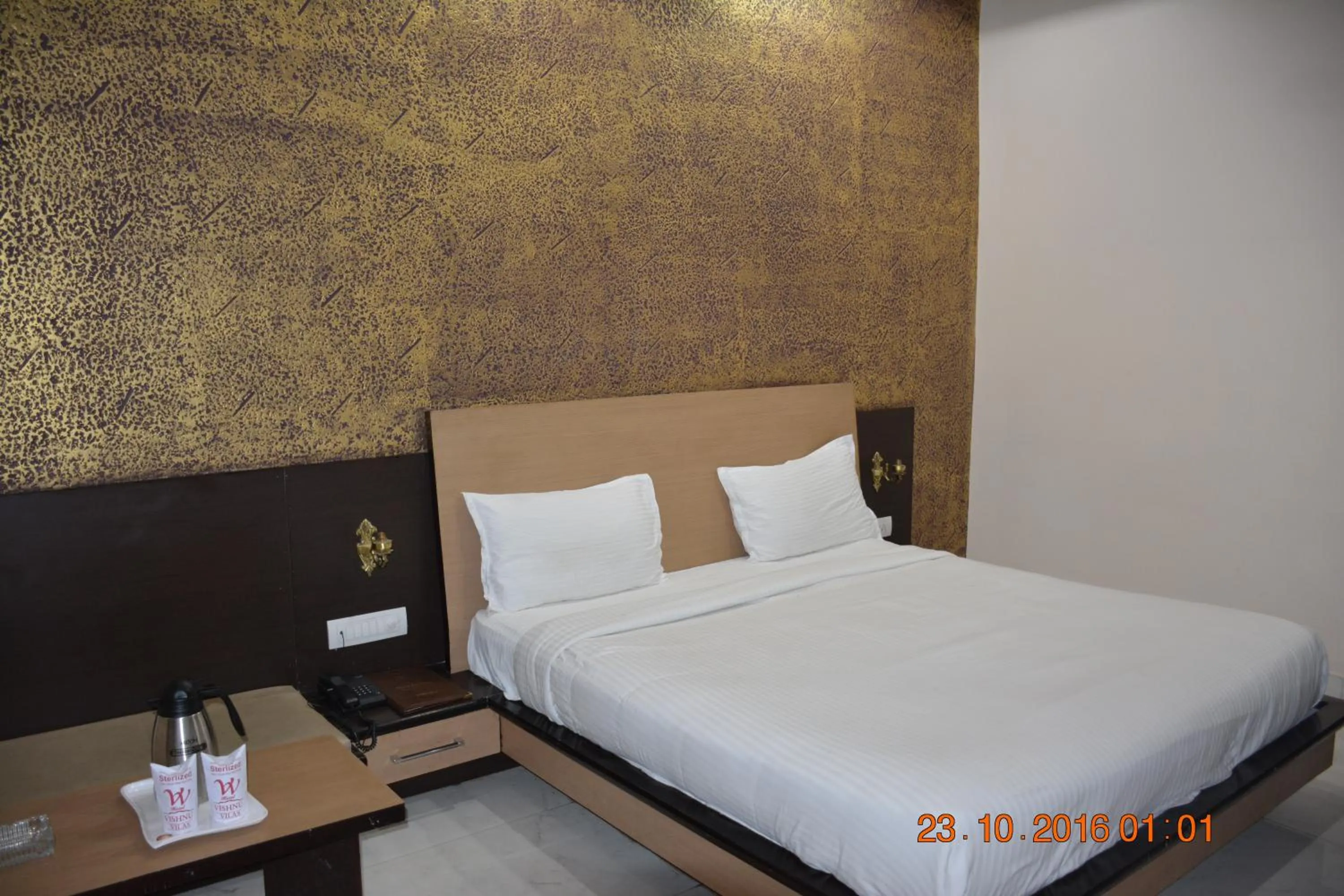 Other, Bed in Hotel Vishnu Vilas