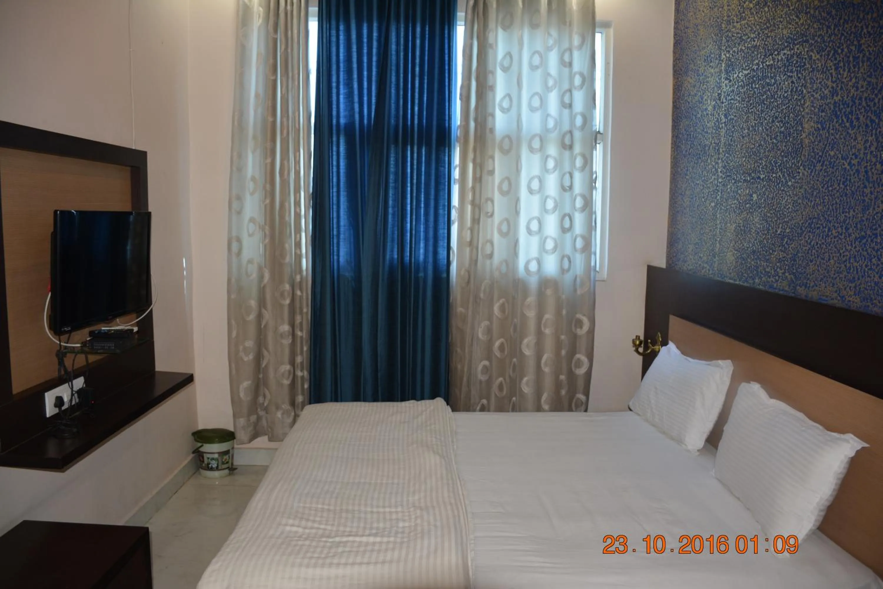 Other, Bed in Hotel Vishnu Vilas