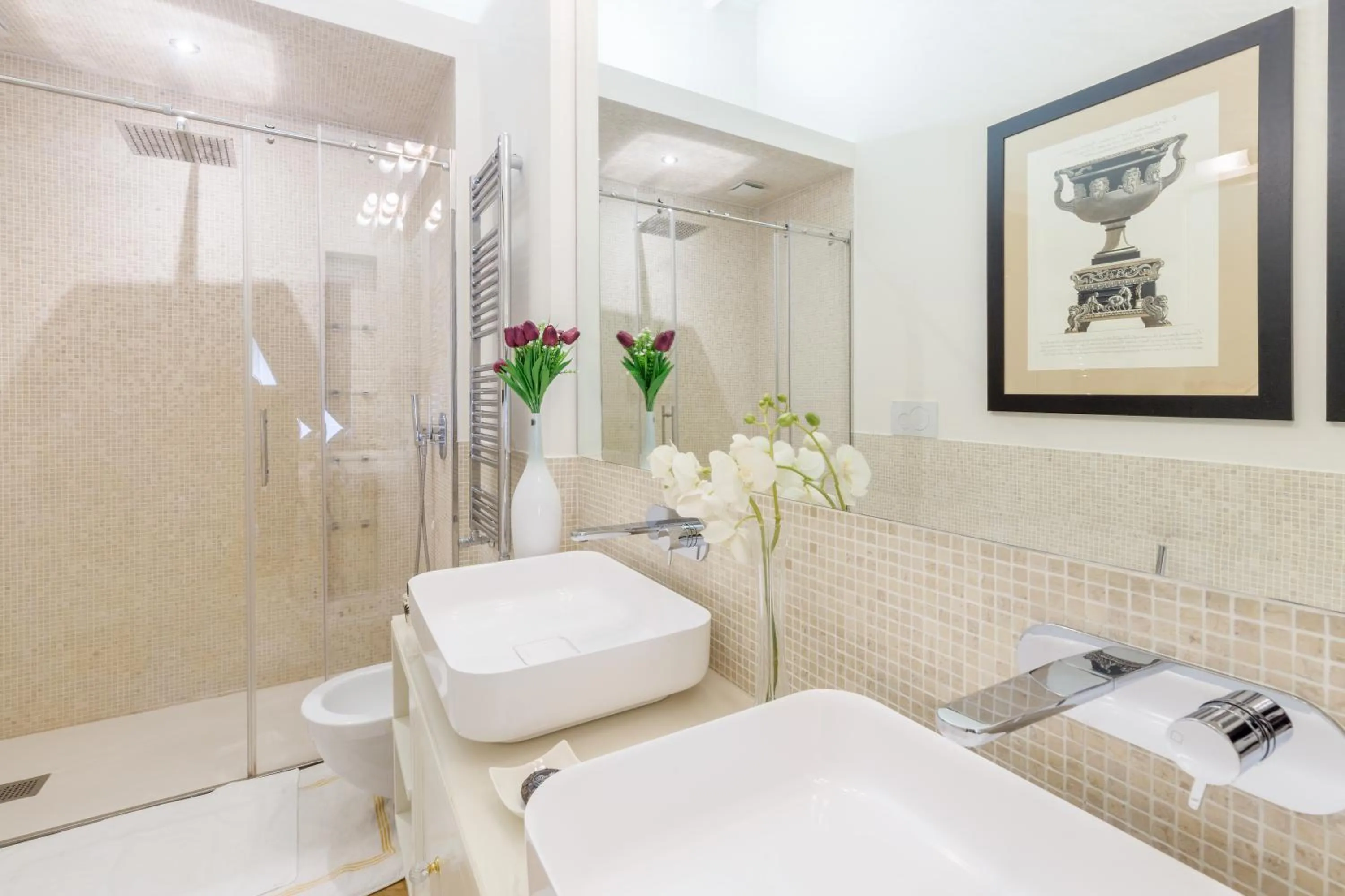 Shower in StarHome Pantheon