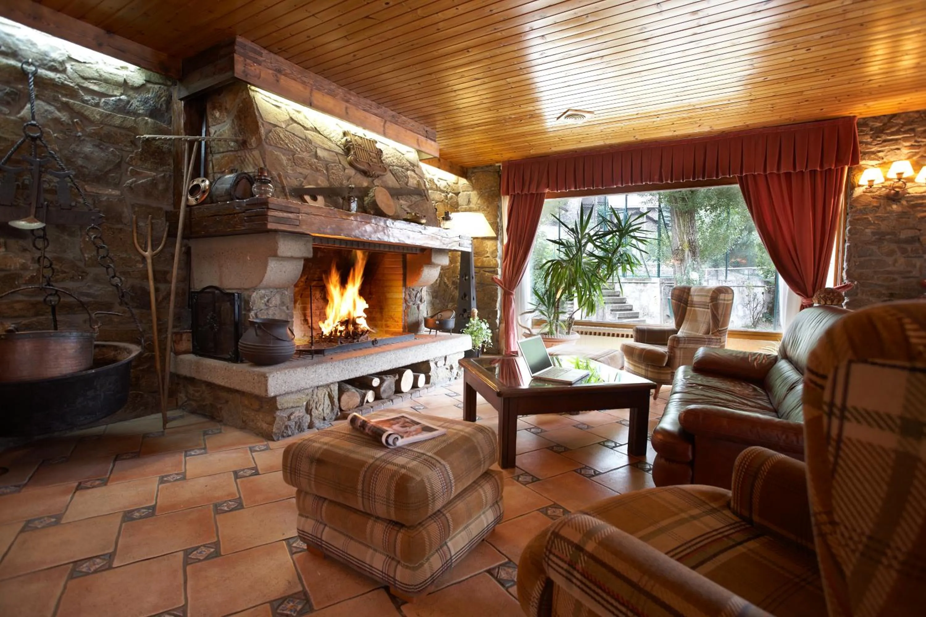 Lobby or reception in Hotel Coma