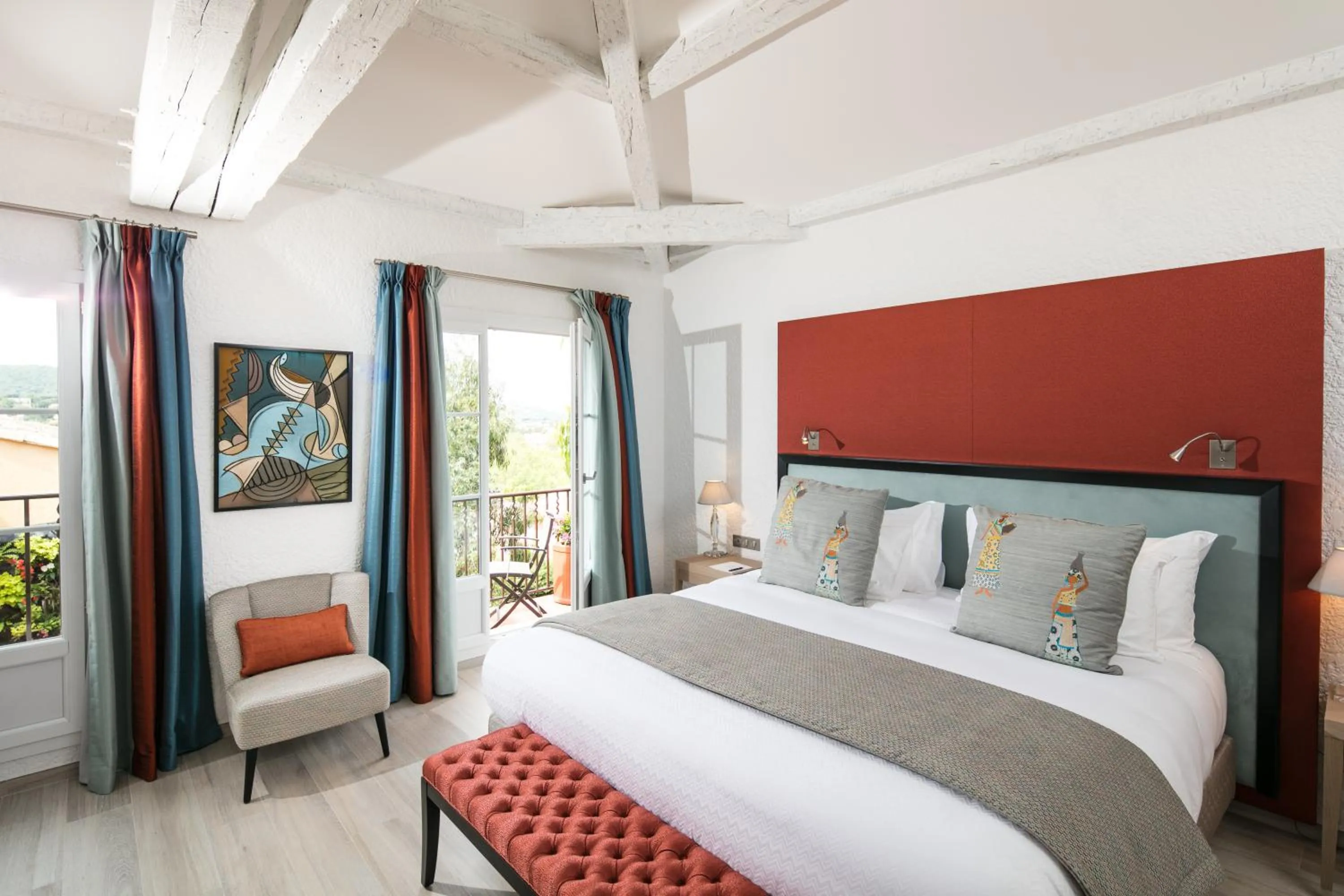 Bedroom, Bed in Hotel Byblos Saint-Tropez