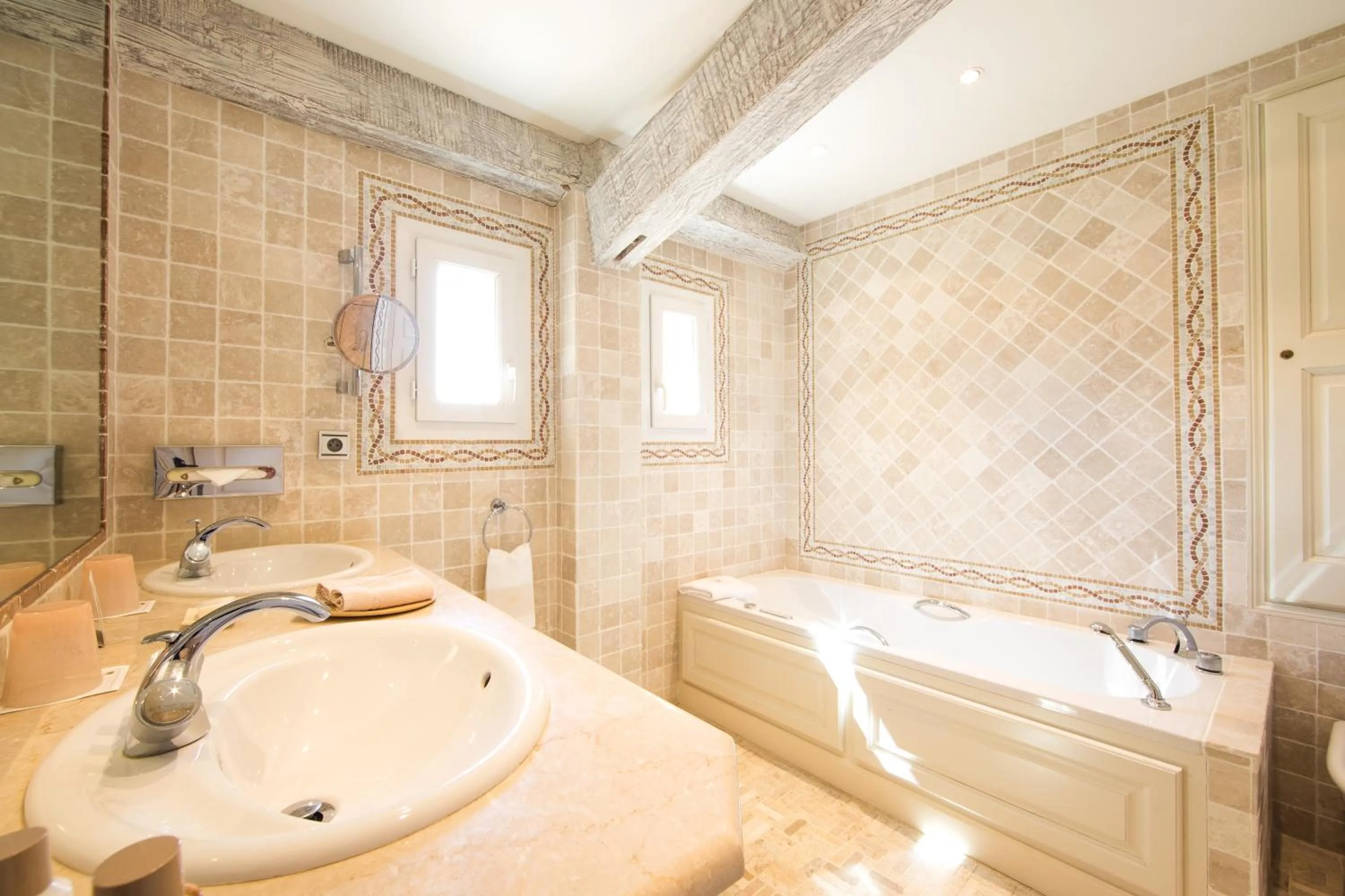 Bathroom in Hotel Byblos Saint-Tropez