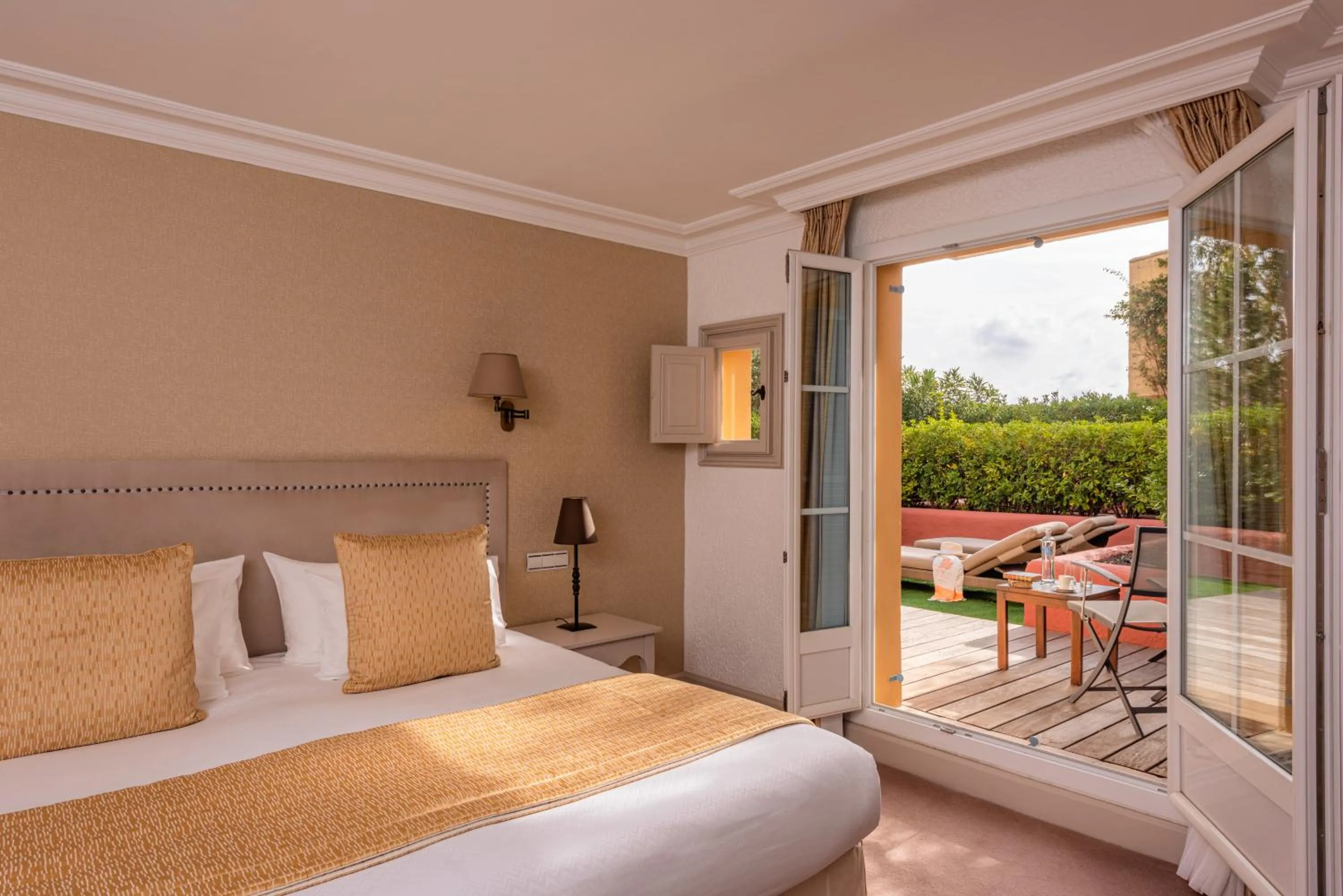 Bedroom in Hotel Byblos Saint-Tropez