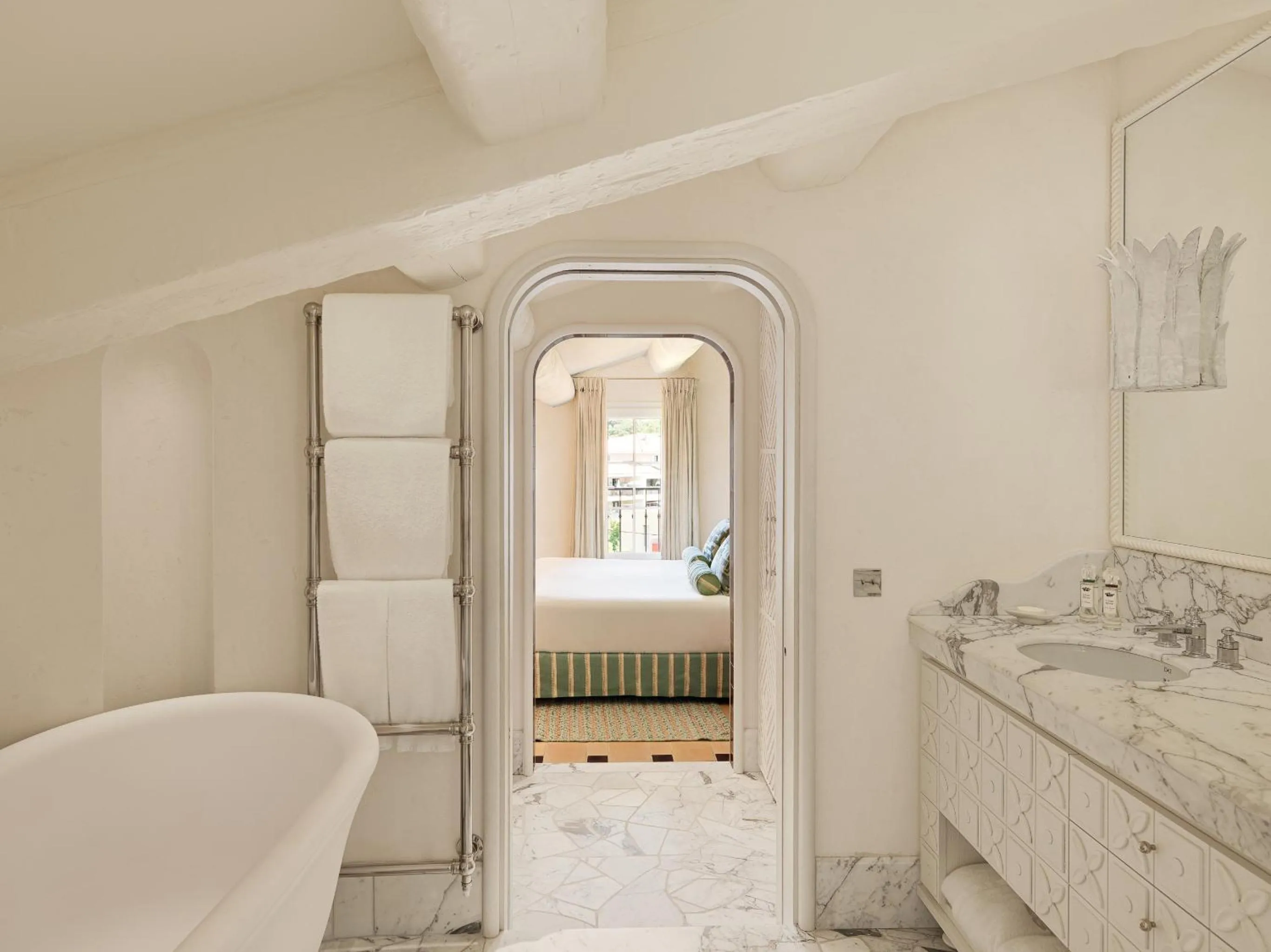 Bathroom in Hotel Byblos Saint-Tropez