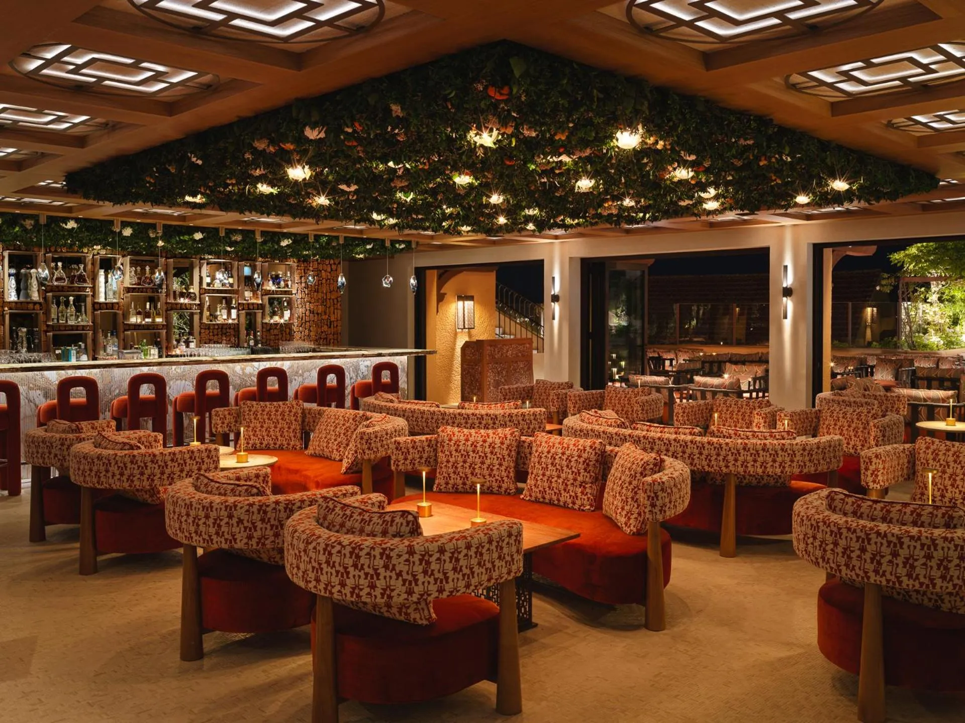 Lounge or bar in Hotel Byblos Saint-Tropez