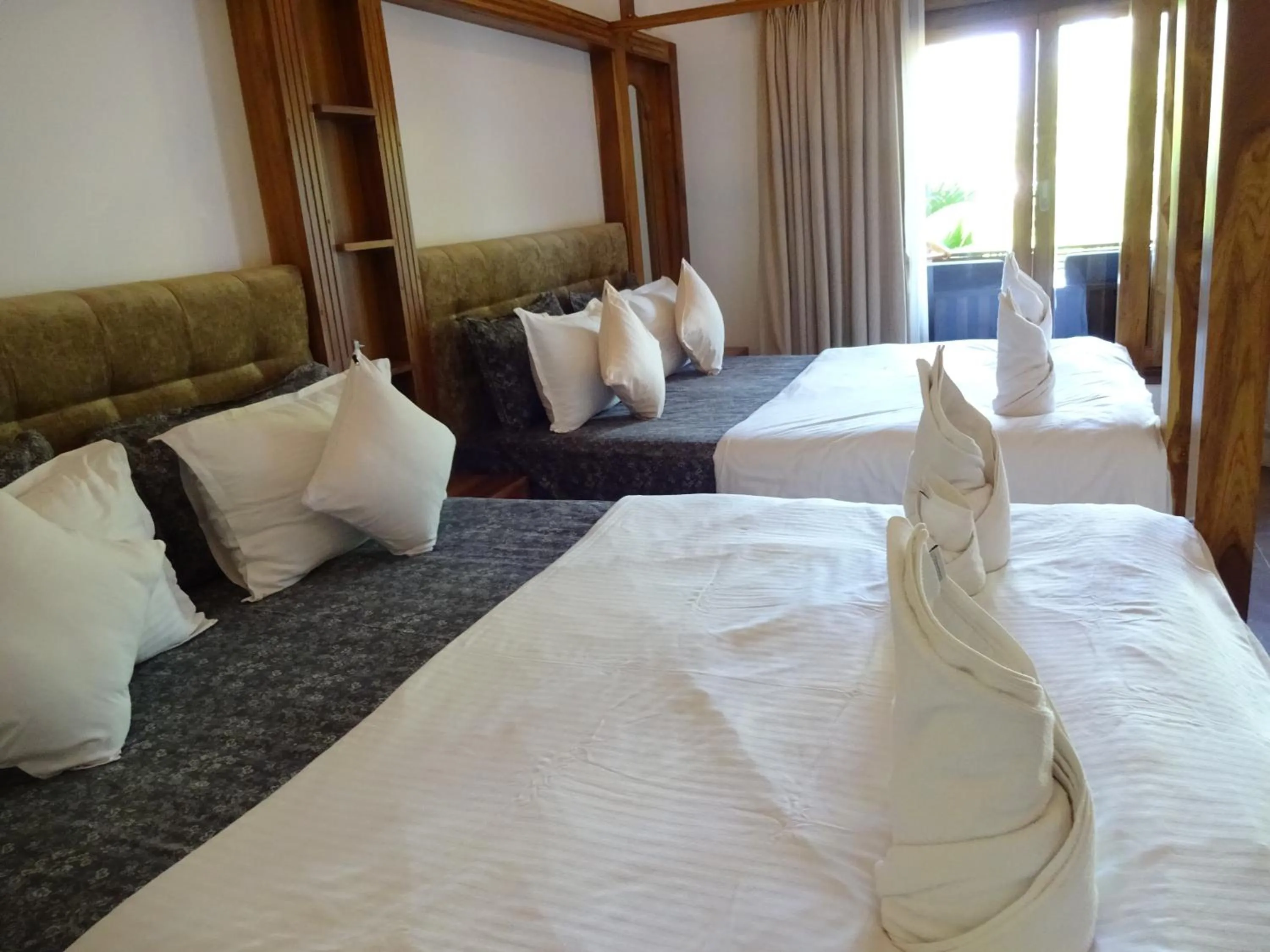 Bed in Dunhill Beach Resort