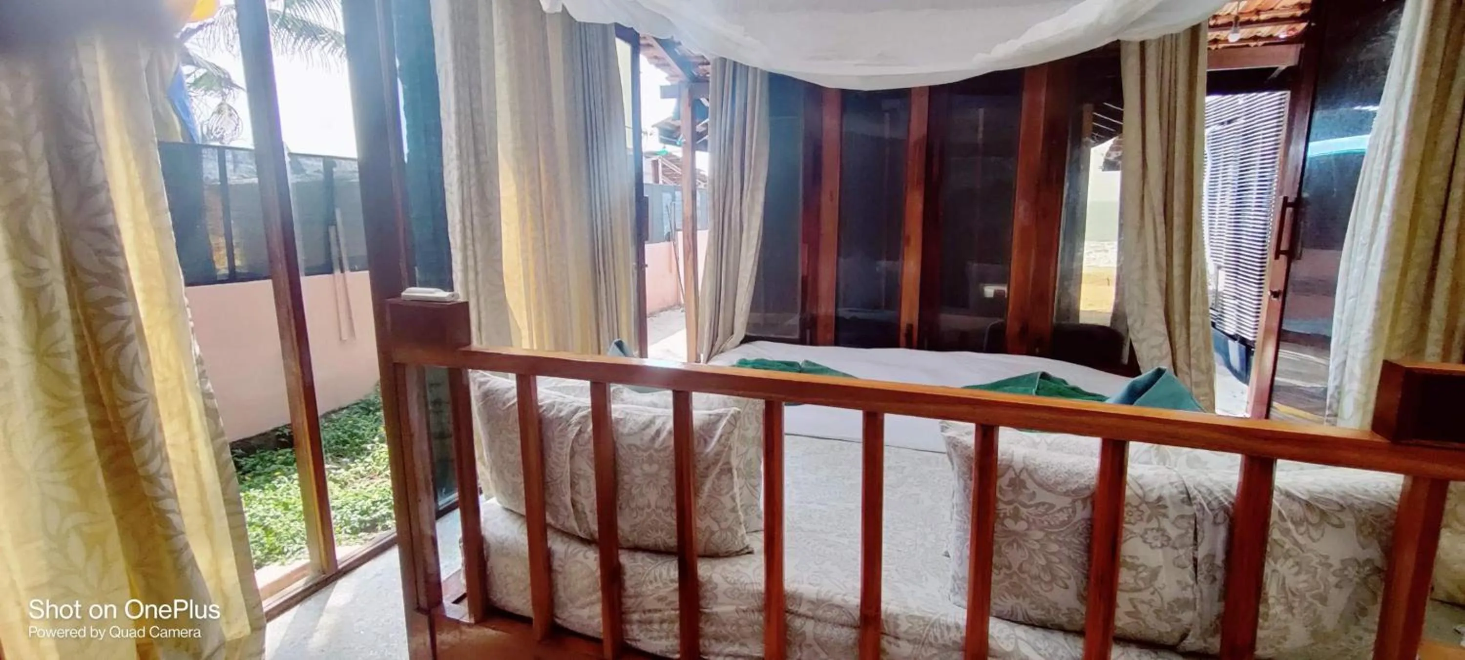 Photo of the whole room in Dunhill Beach Resort