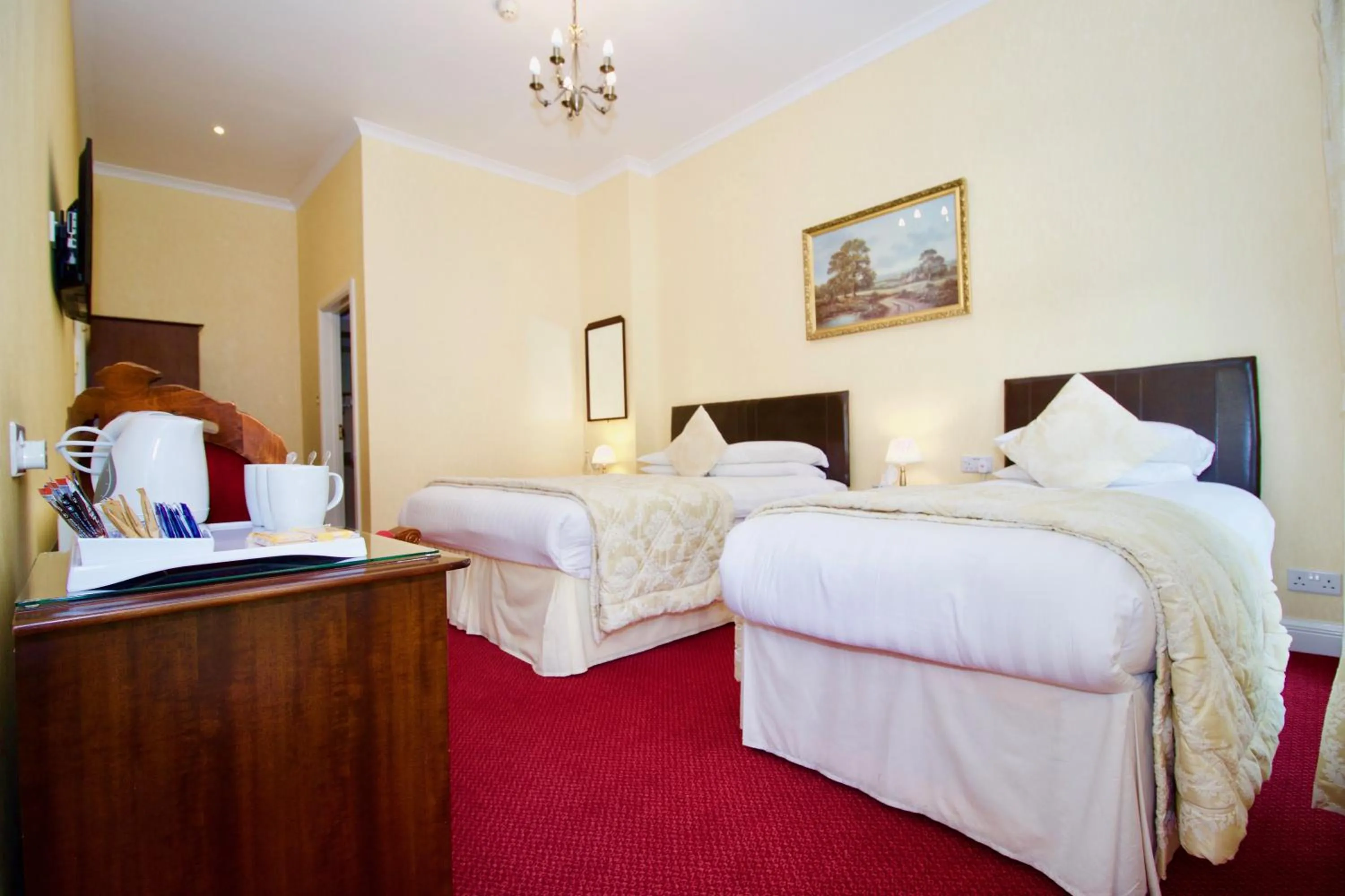 Photo of the whole room, Bed in Westlands of Pitlochry