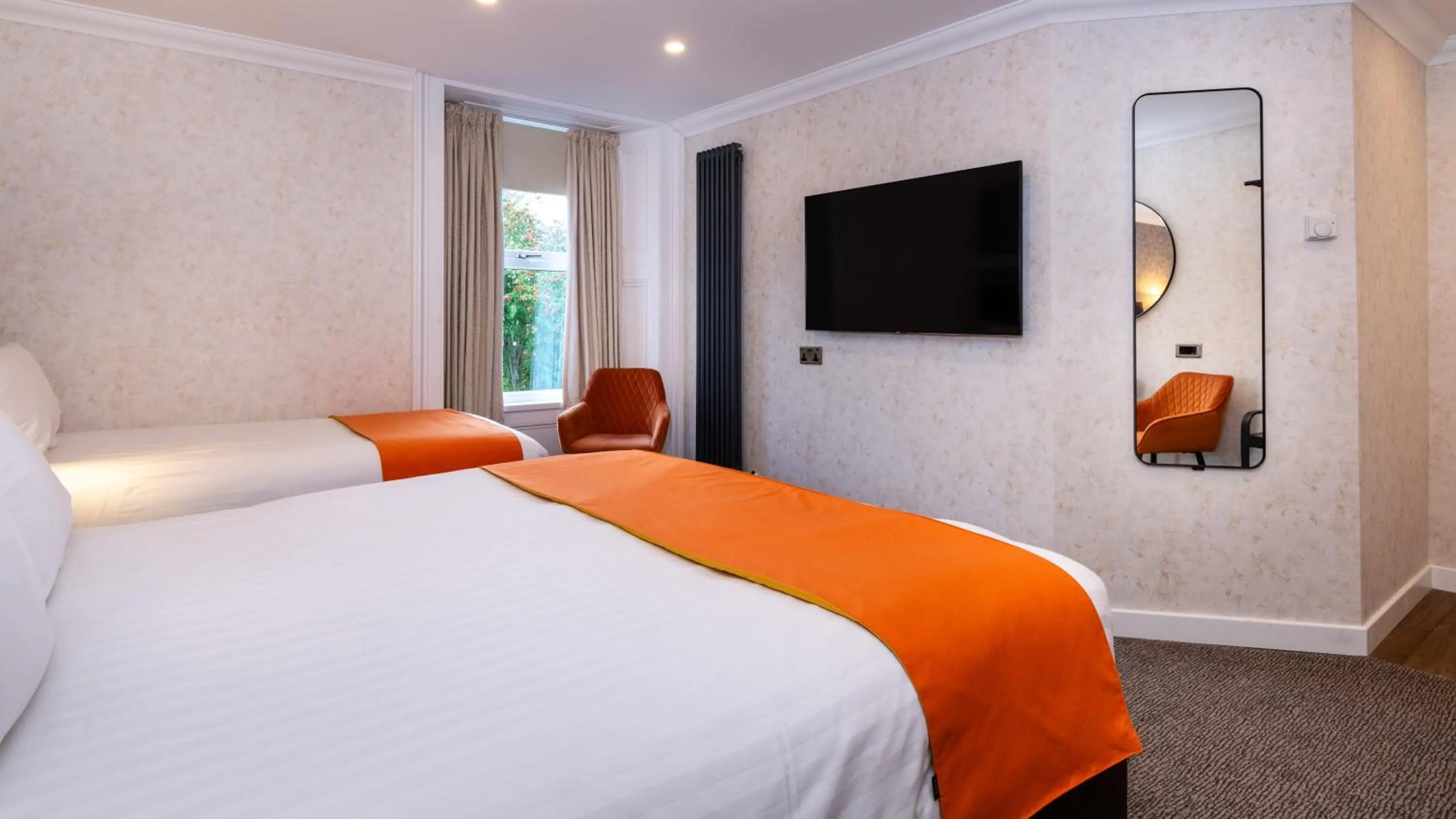 Bedroom, Bed in Westlands of Pitlochry