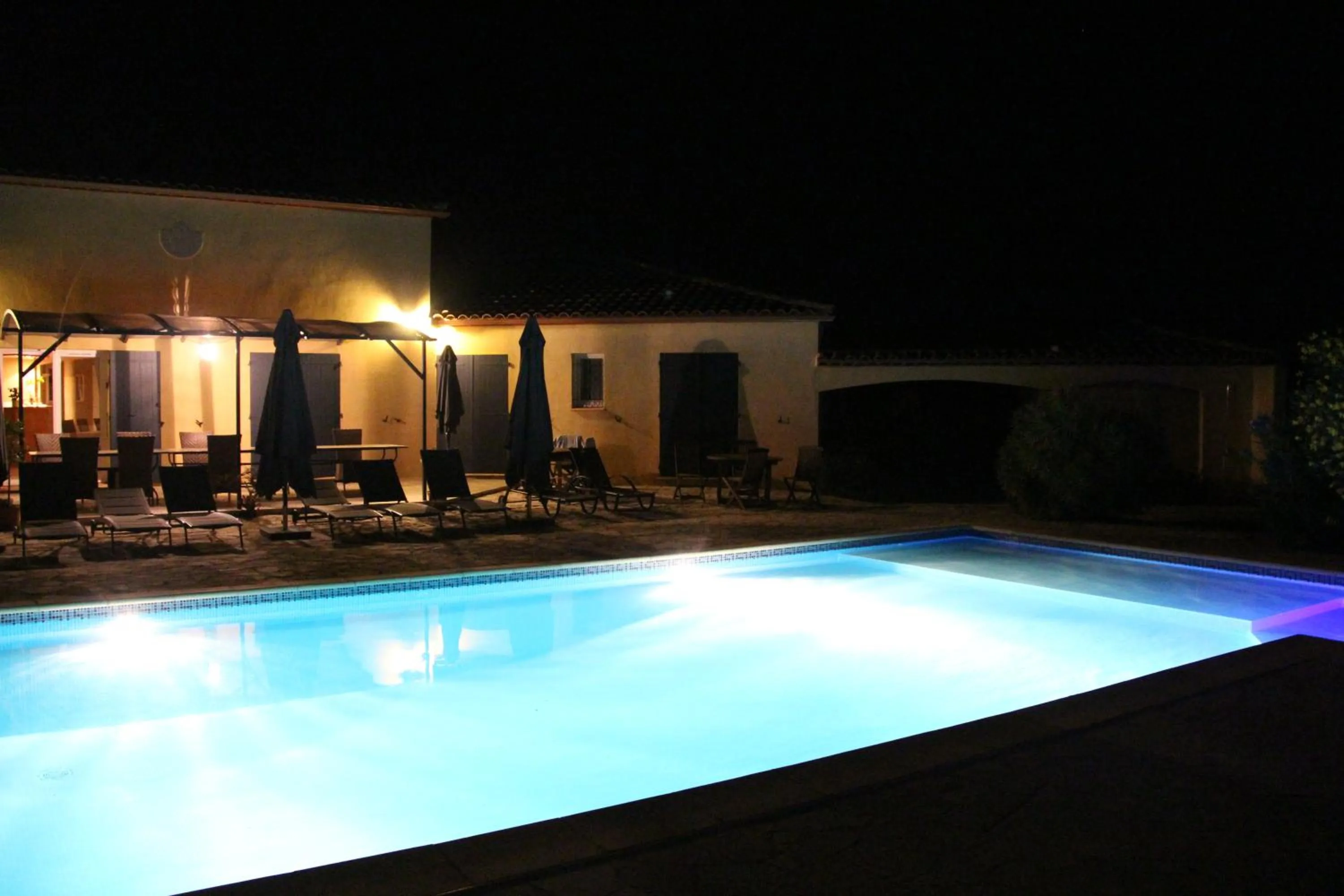 Spring in Villa des Cammaous