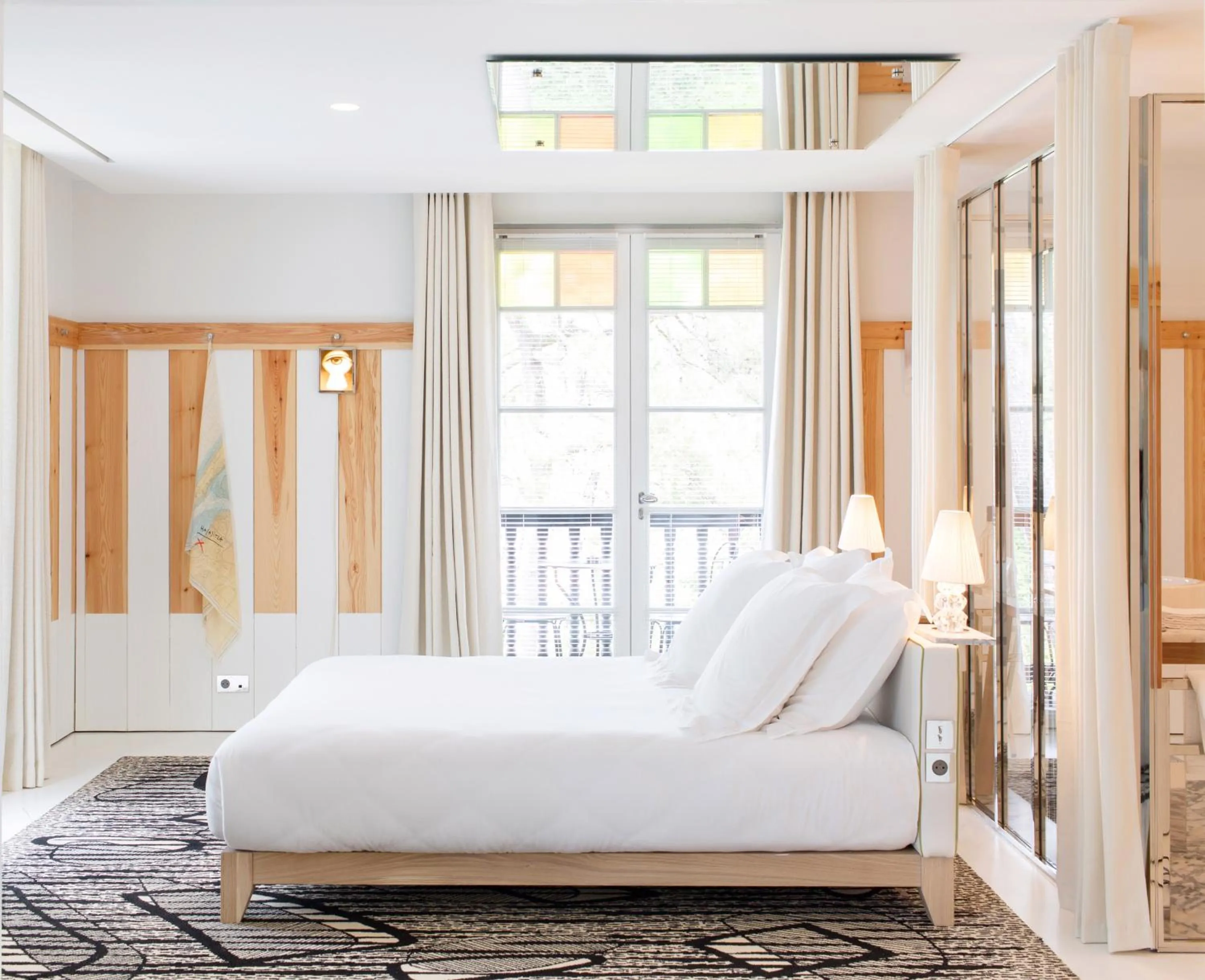 Photo of the whole room, Bed in Ha(a)ïtza