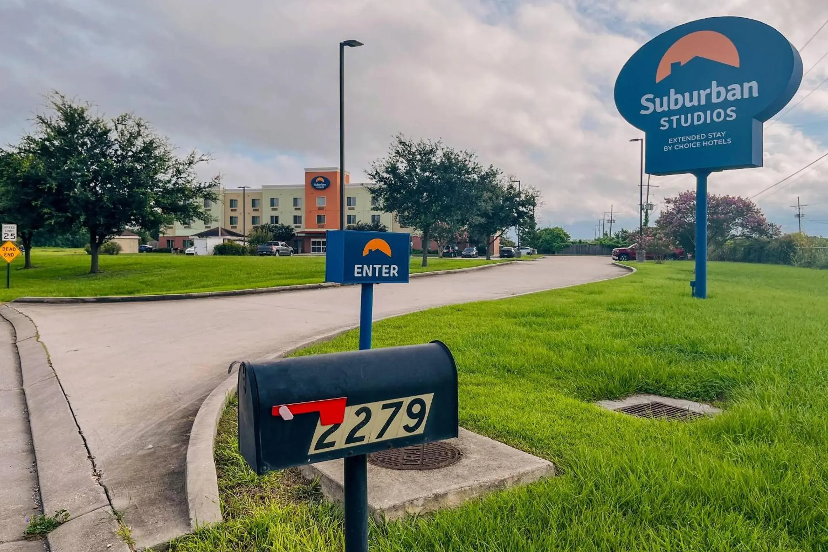 Suburban Studios Donaldsonville - Gonzales Suburban Studios Donaldsonville - Gonzales