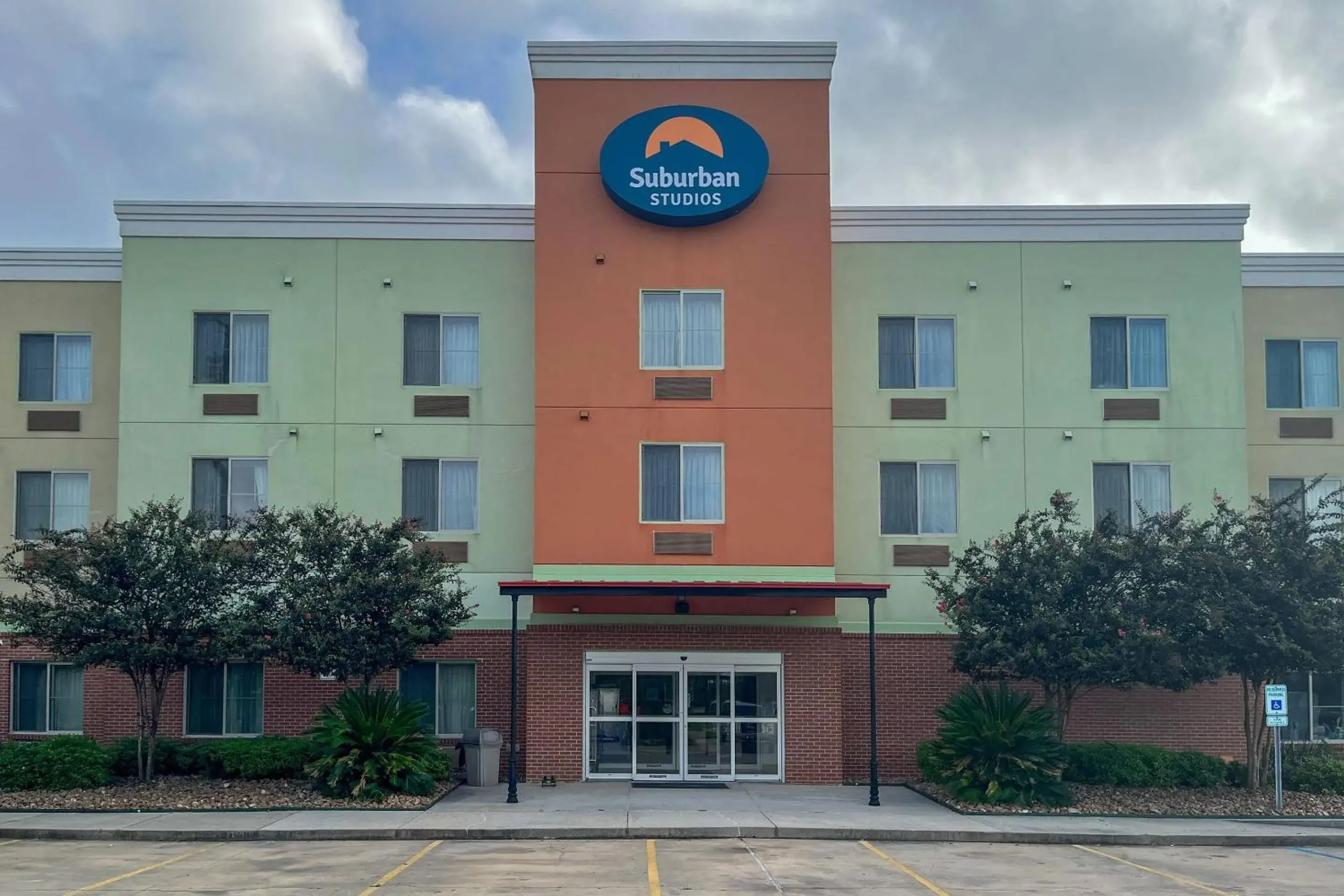 Suburban Studios Donaldsonville - Gonzales Suburban Studios Donaldsonville - Gonzales