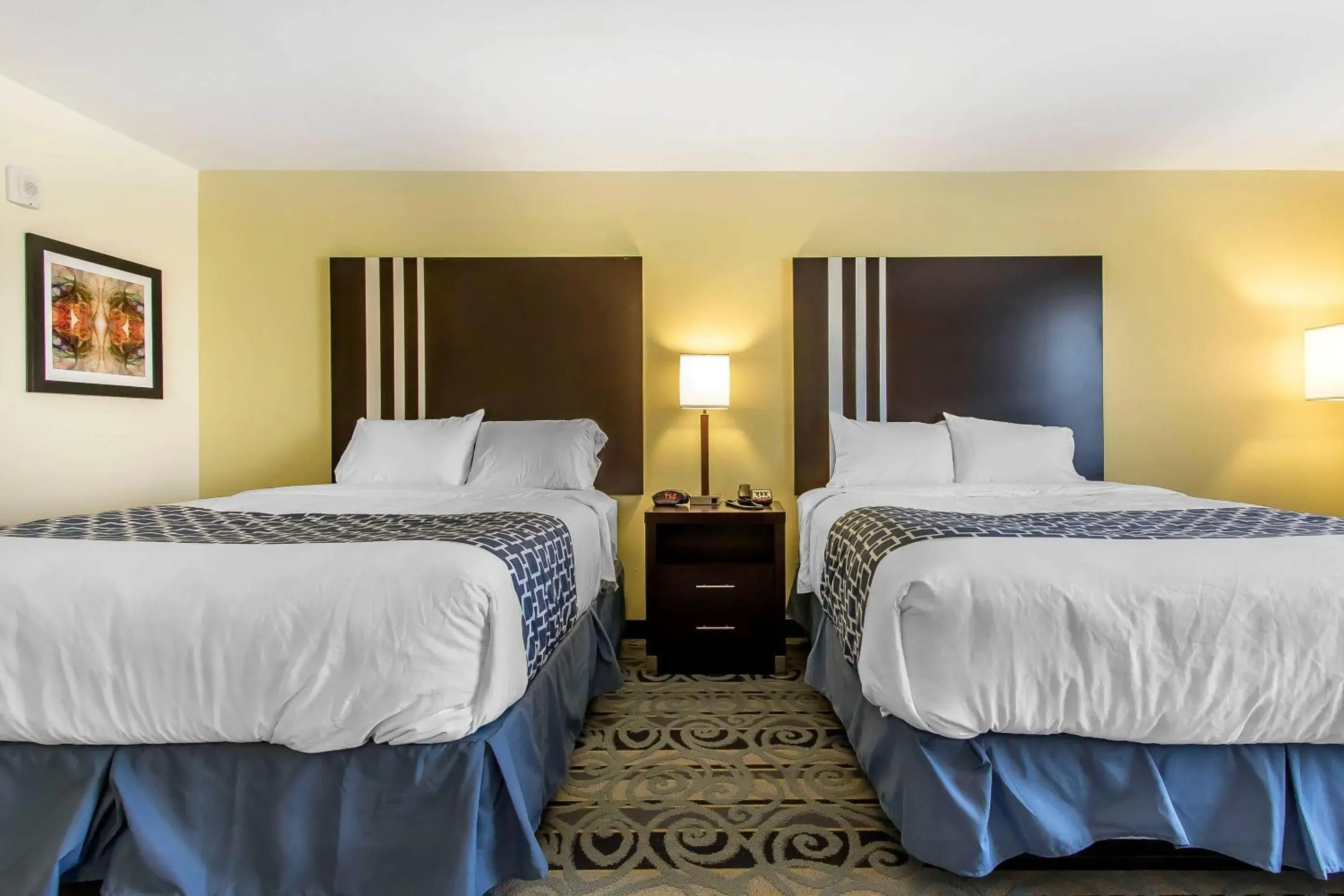 Bedroom, Bed in Suburban Studios Donaldsonville - Gonzales Bedroom, Bed in Suburban Studios Donaldsonville - Gonzales