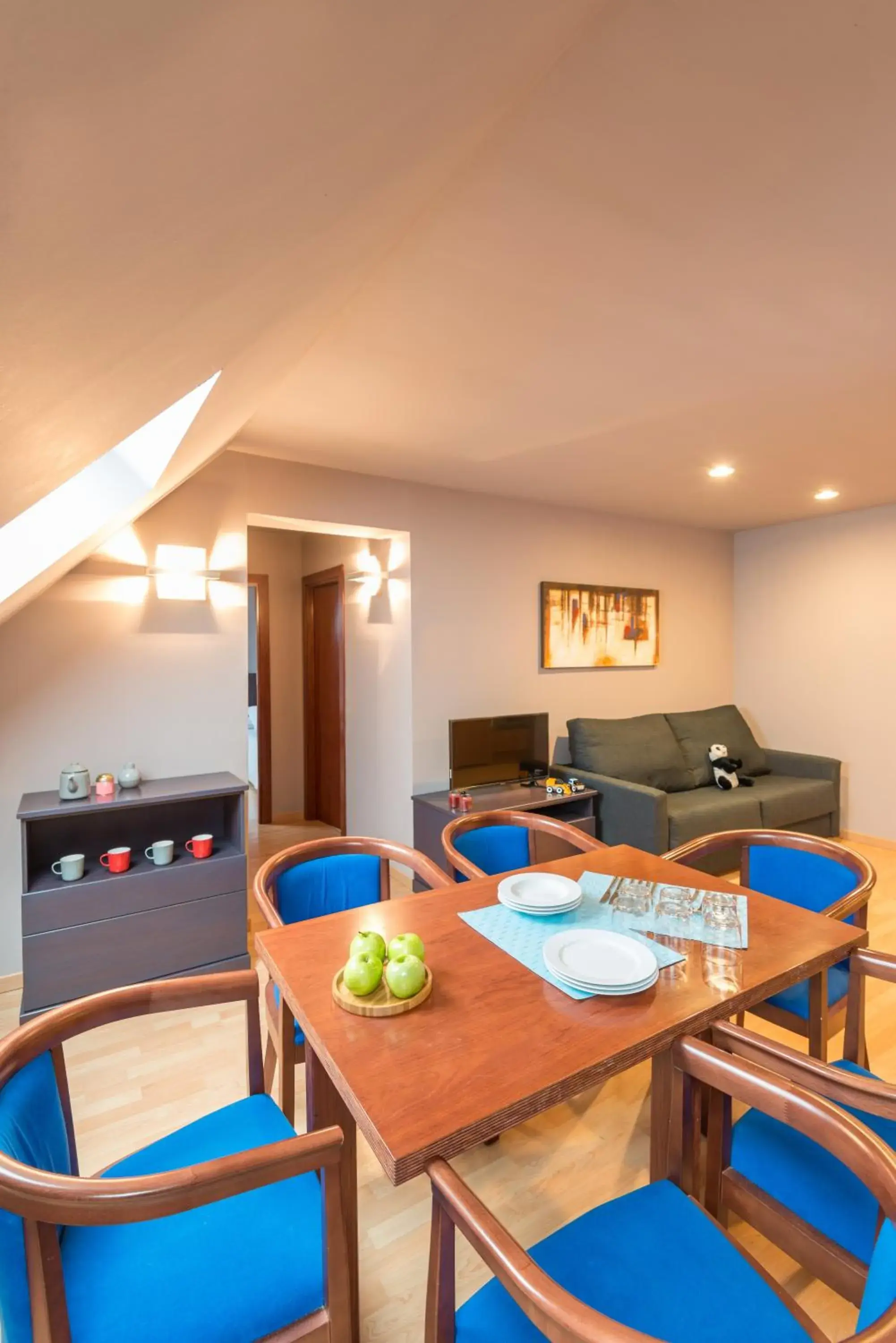 Dining area in Pierre & Vacances Pas de la Casa Alaska Dining area in Pierre & Vacances Pas de la Casa Alaska