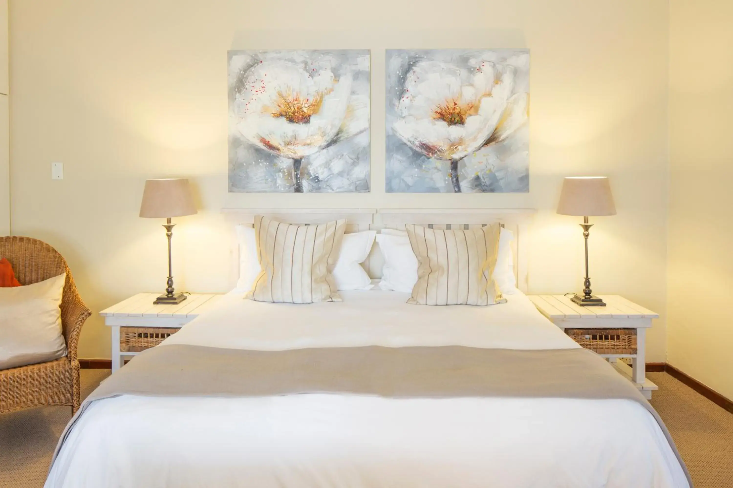 Bed in Kingfisher GuestHouse Bed in Kingfisher GuestHouse