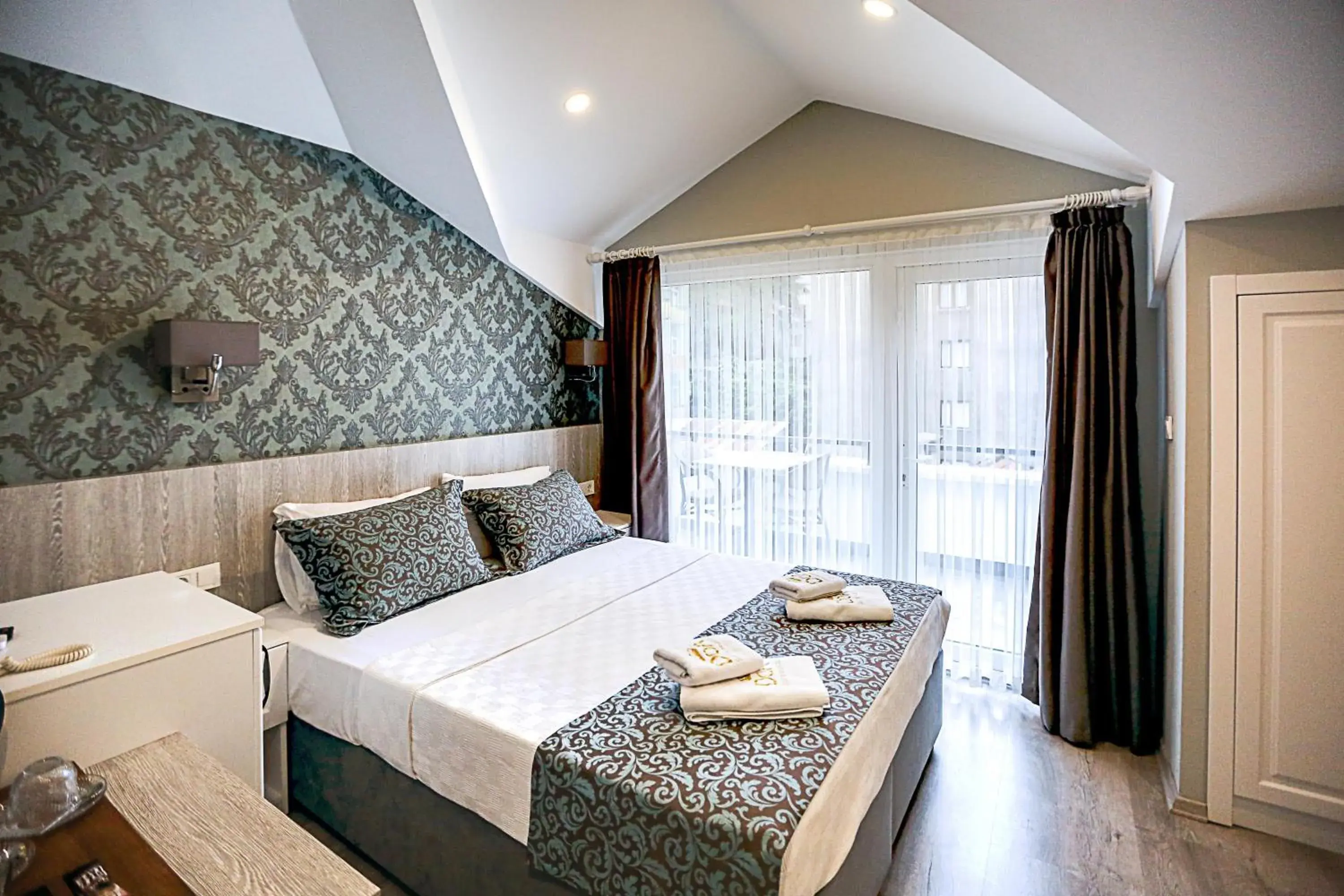 Double Room with Terrace in Doa Suite Hotel Double Room with Terrace in Doa Suite Hotel