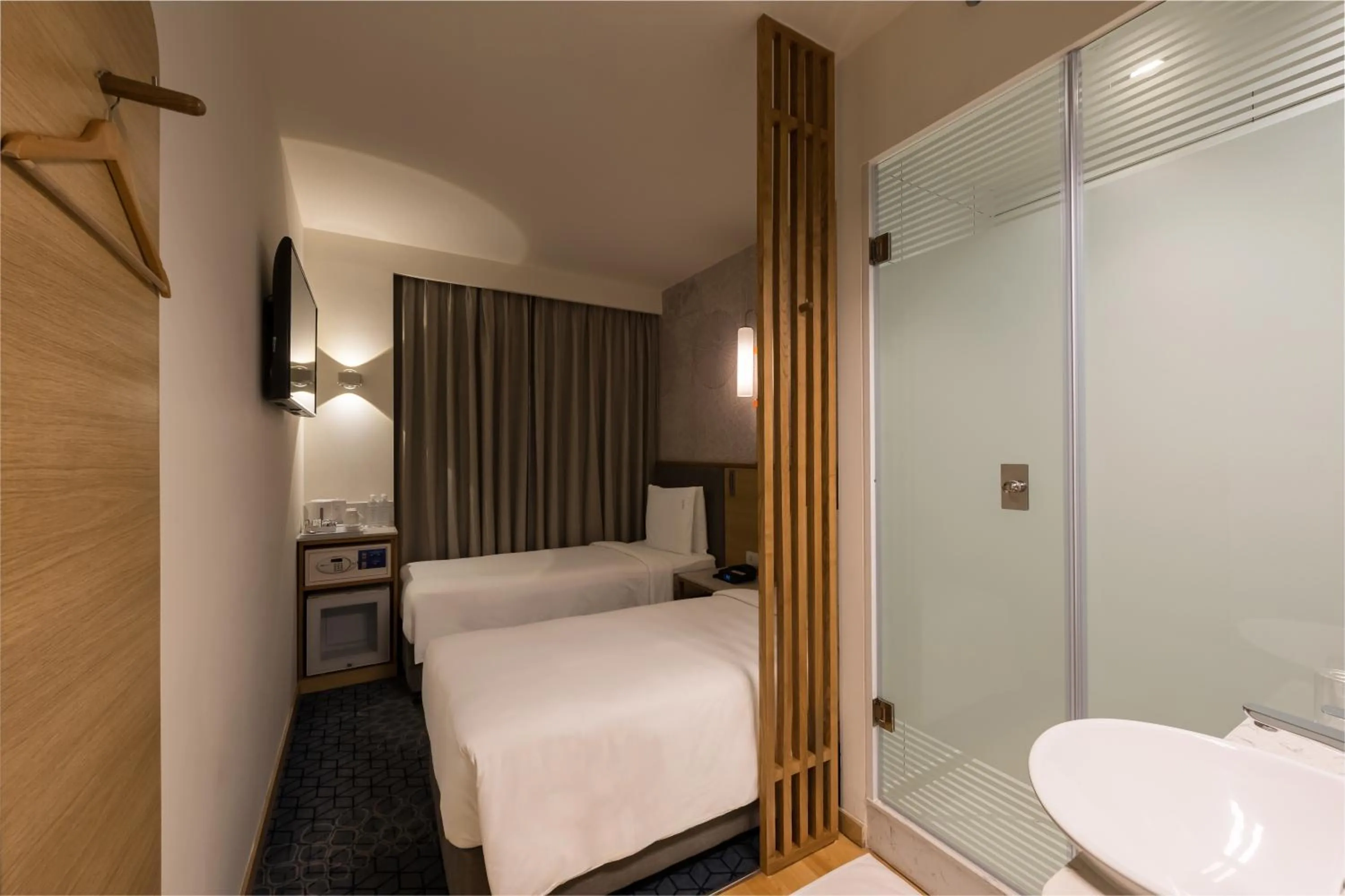 Bedroom, Bed in Holiday Inn Express Chennai OMR Thoraipakkam by IHG