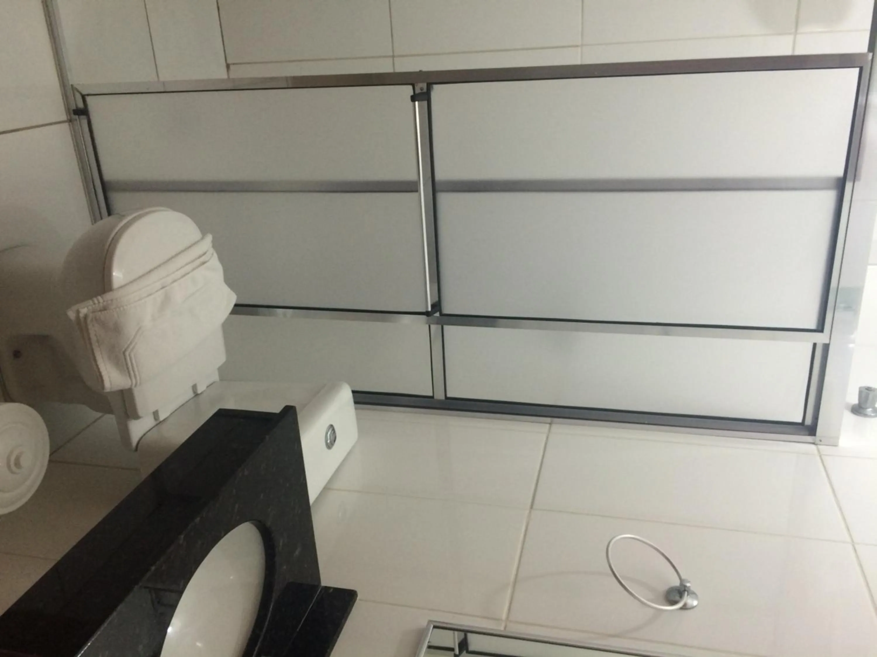 Bathroom in Hotel Castro Mendes