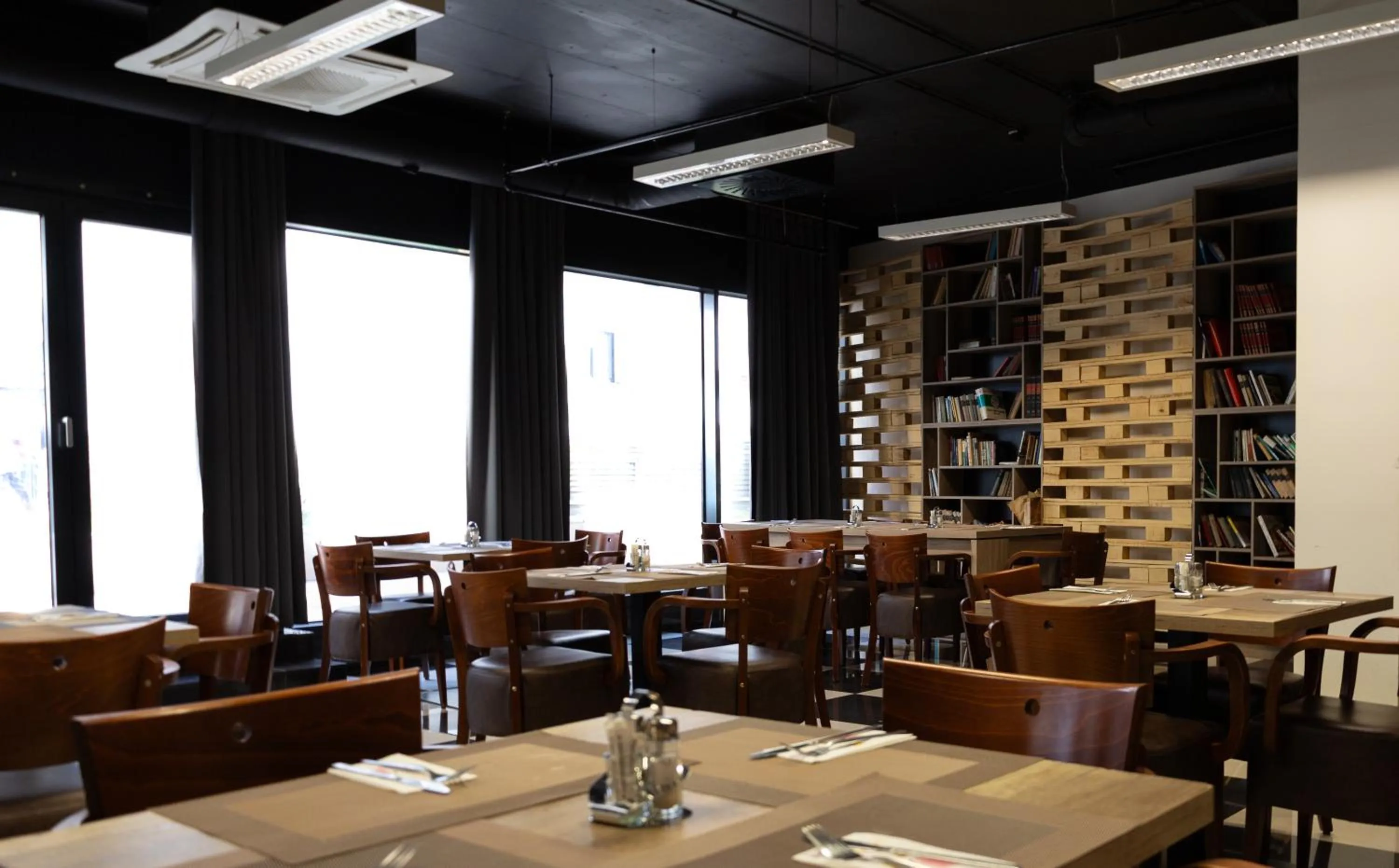 Di Verdi Imperial Hotel