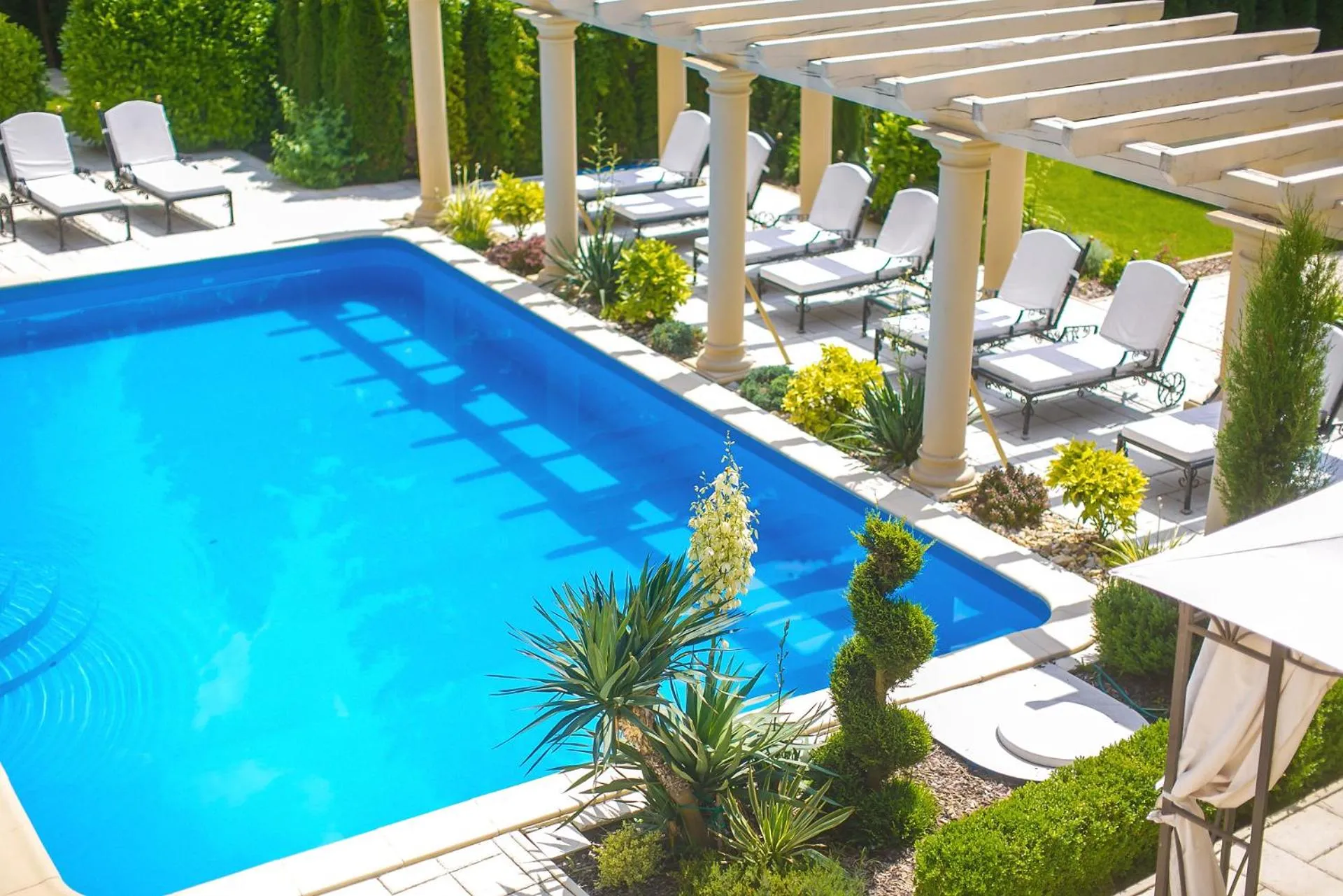 Luxury-Villas