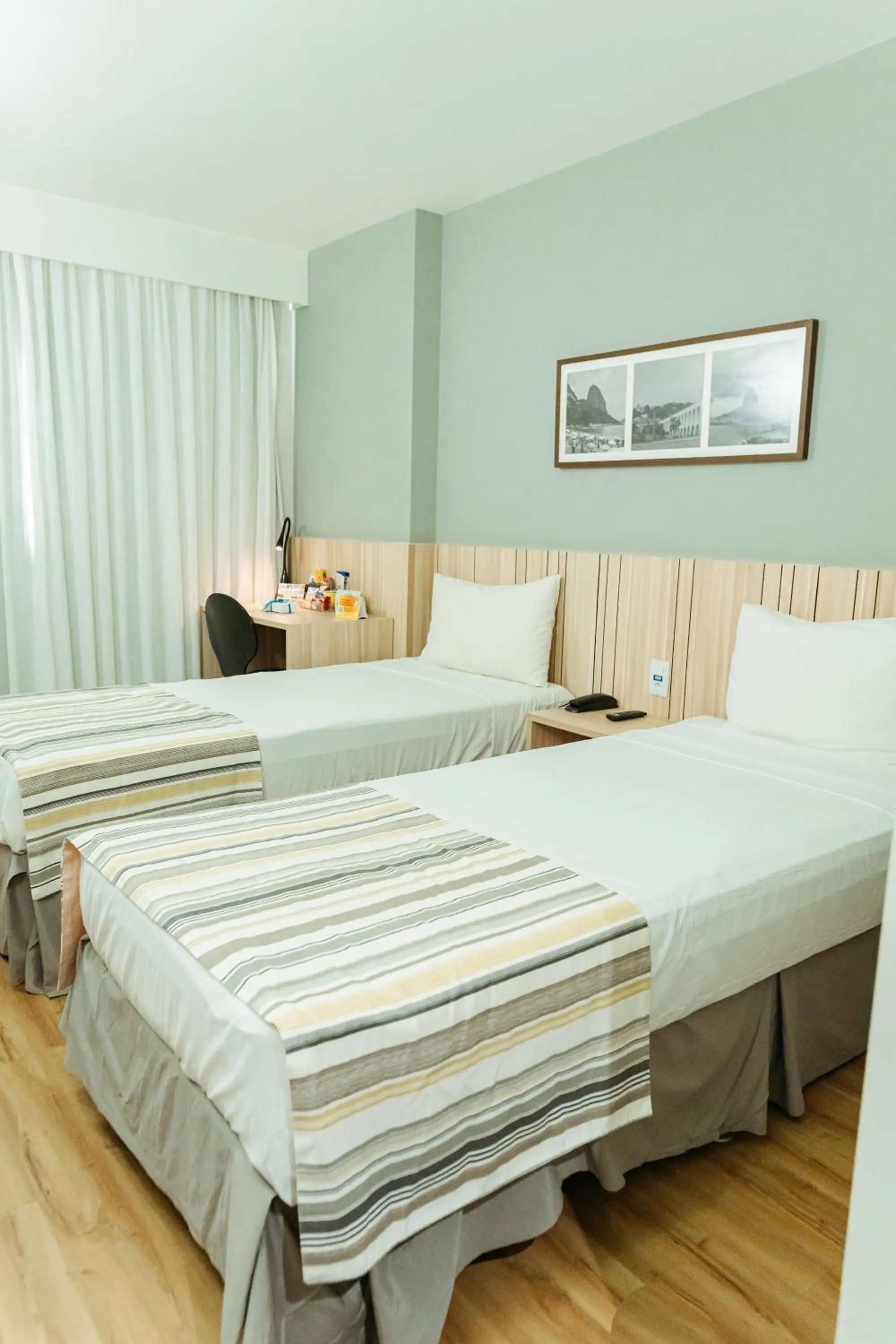 Bed in Days Inn by Wyndham Rio de Janeiro Lapa
