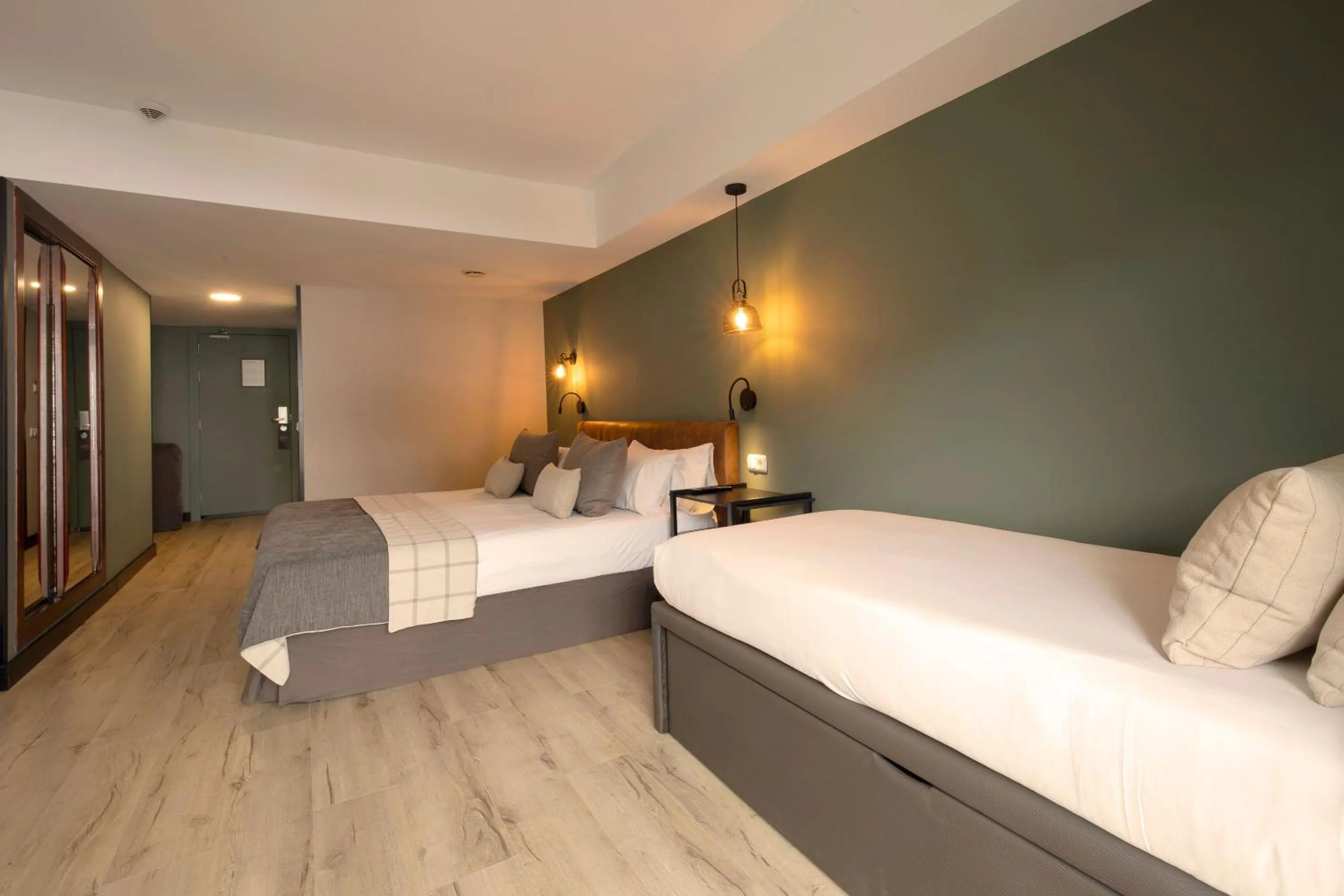Bed in Hotel Piolets Soldeu Centre by Nexta