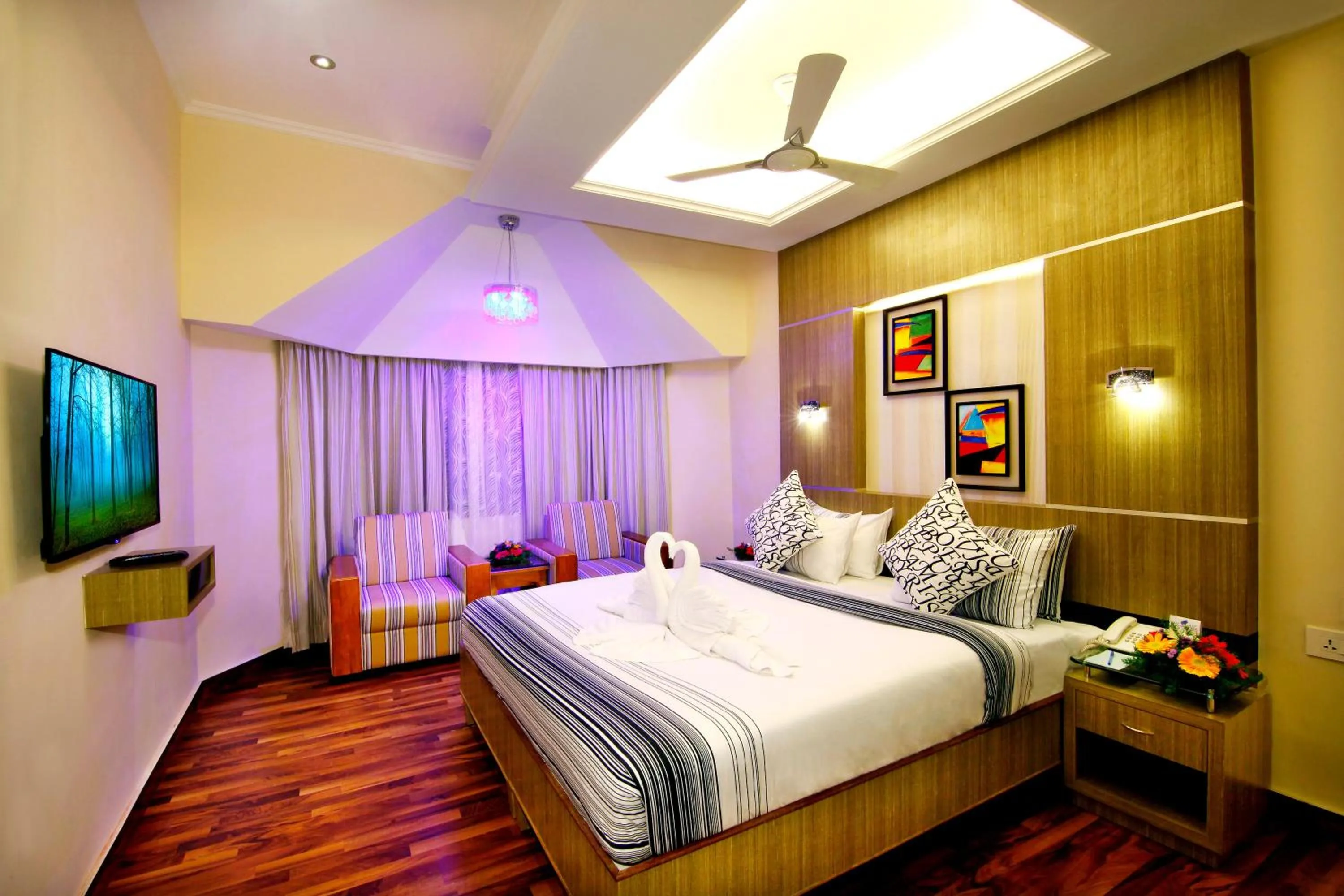 Seating area, Bed in Hotel Blue Nile