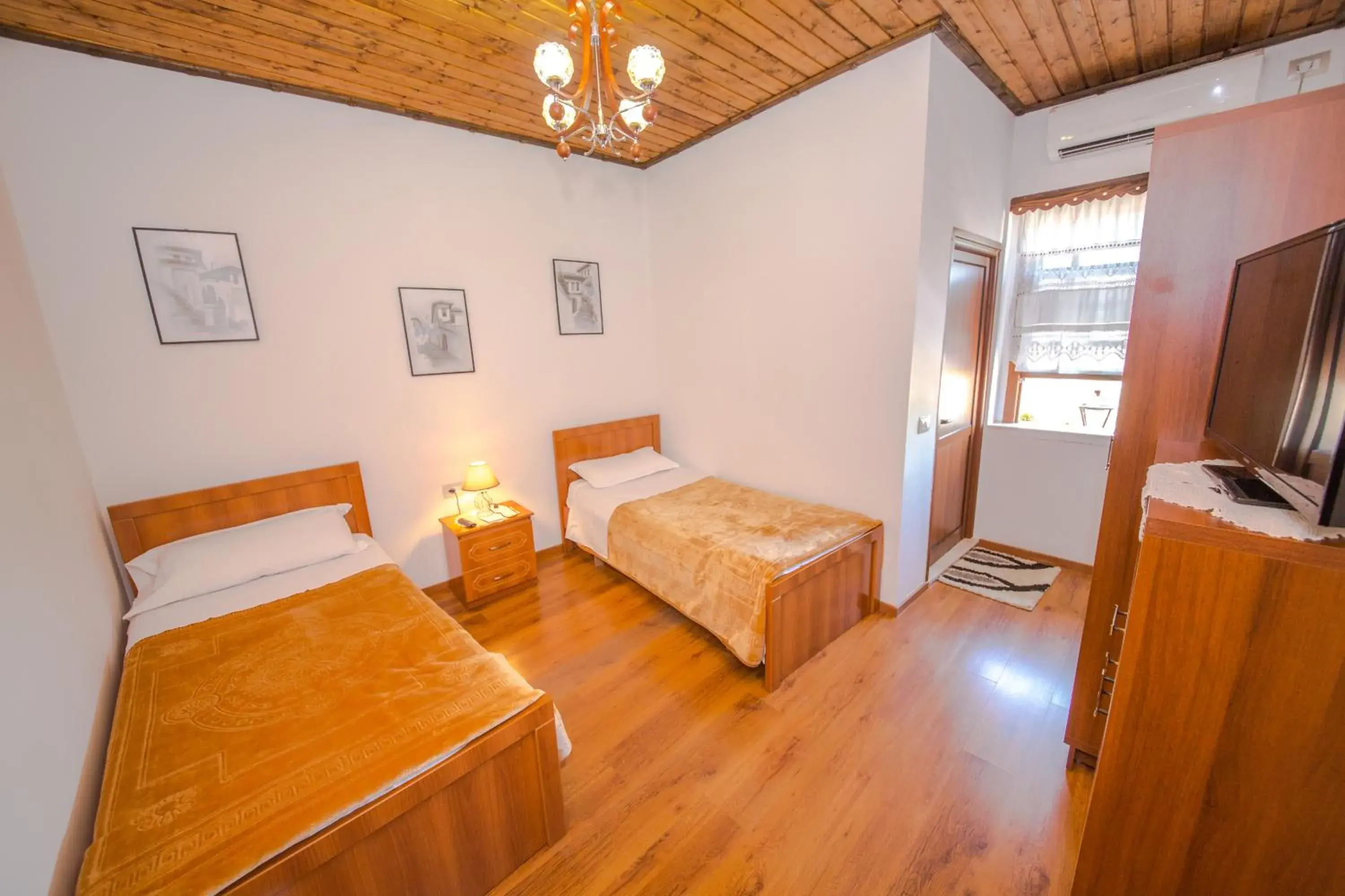 Twin Room in Hotel Kalaja Twin Room in Hotel Kalaja