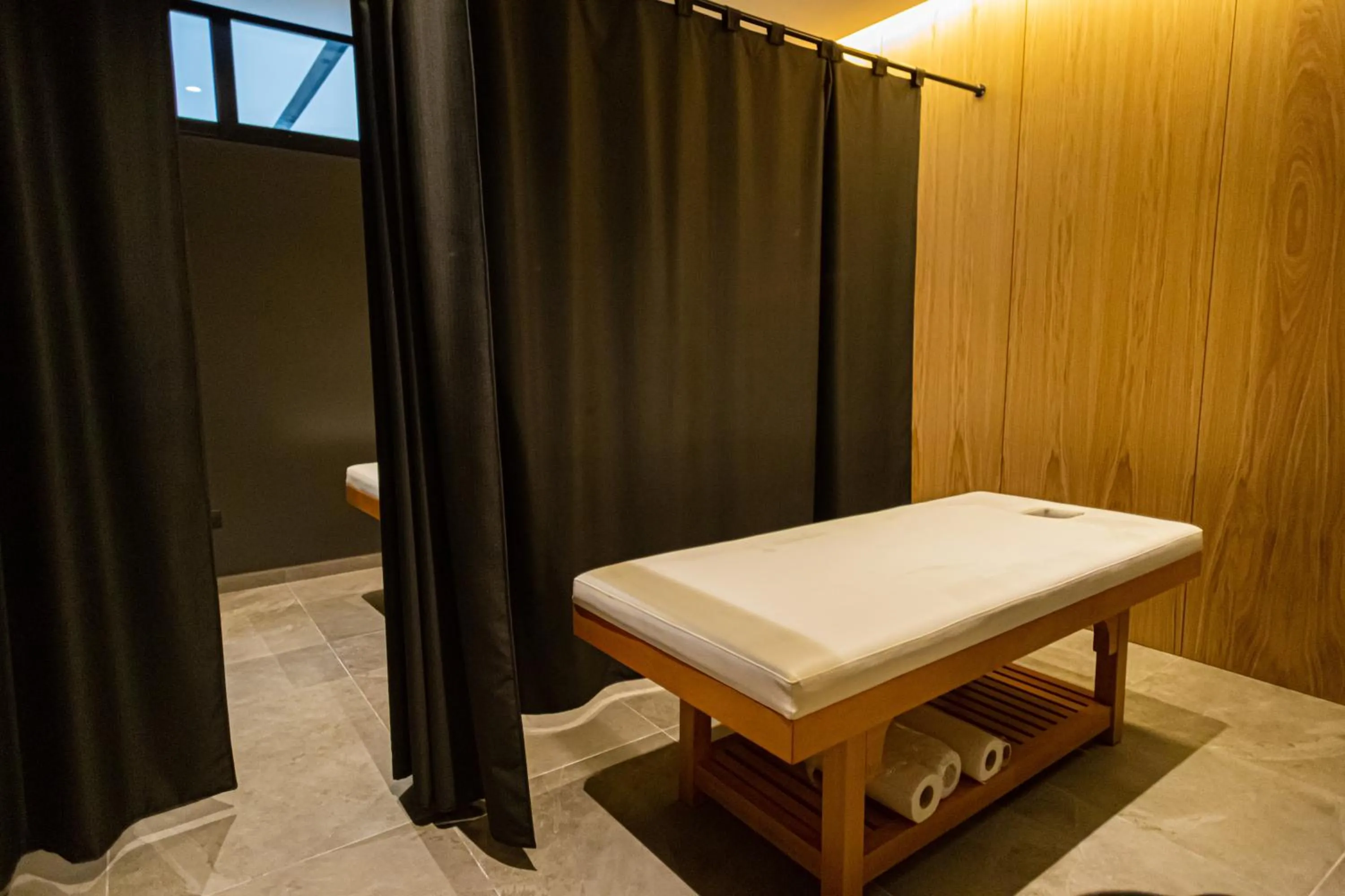 Massage in Andon Lapa Hotel & Spa