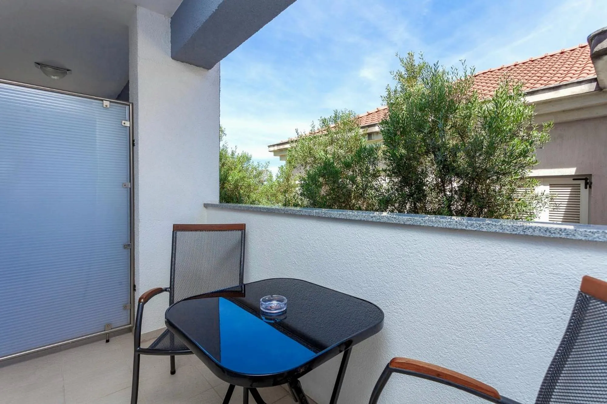 Day in Sunset Split Rooms