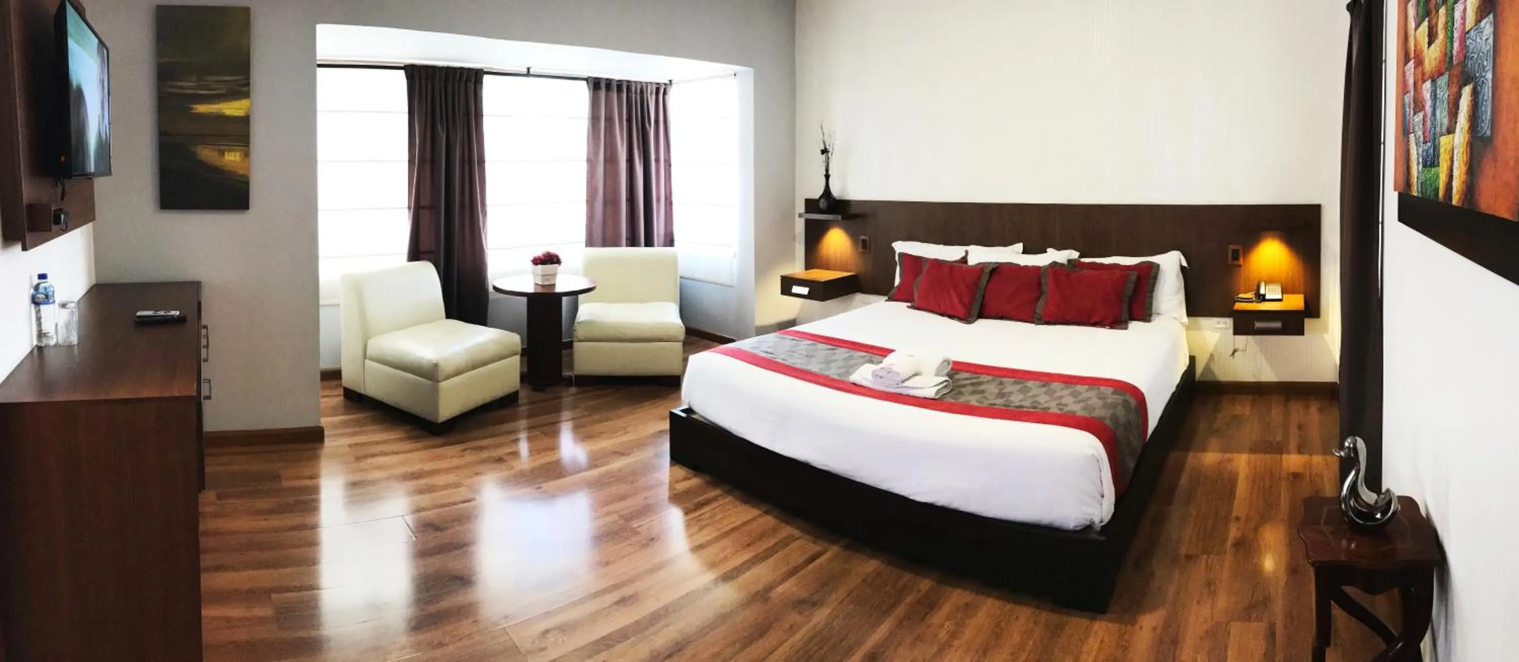 Bed in Hotel Santiago de Compostella Suites