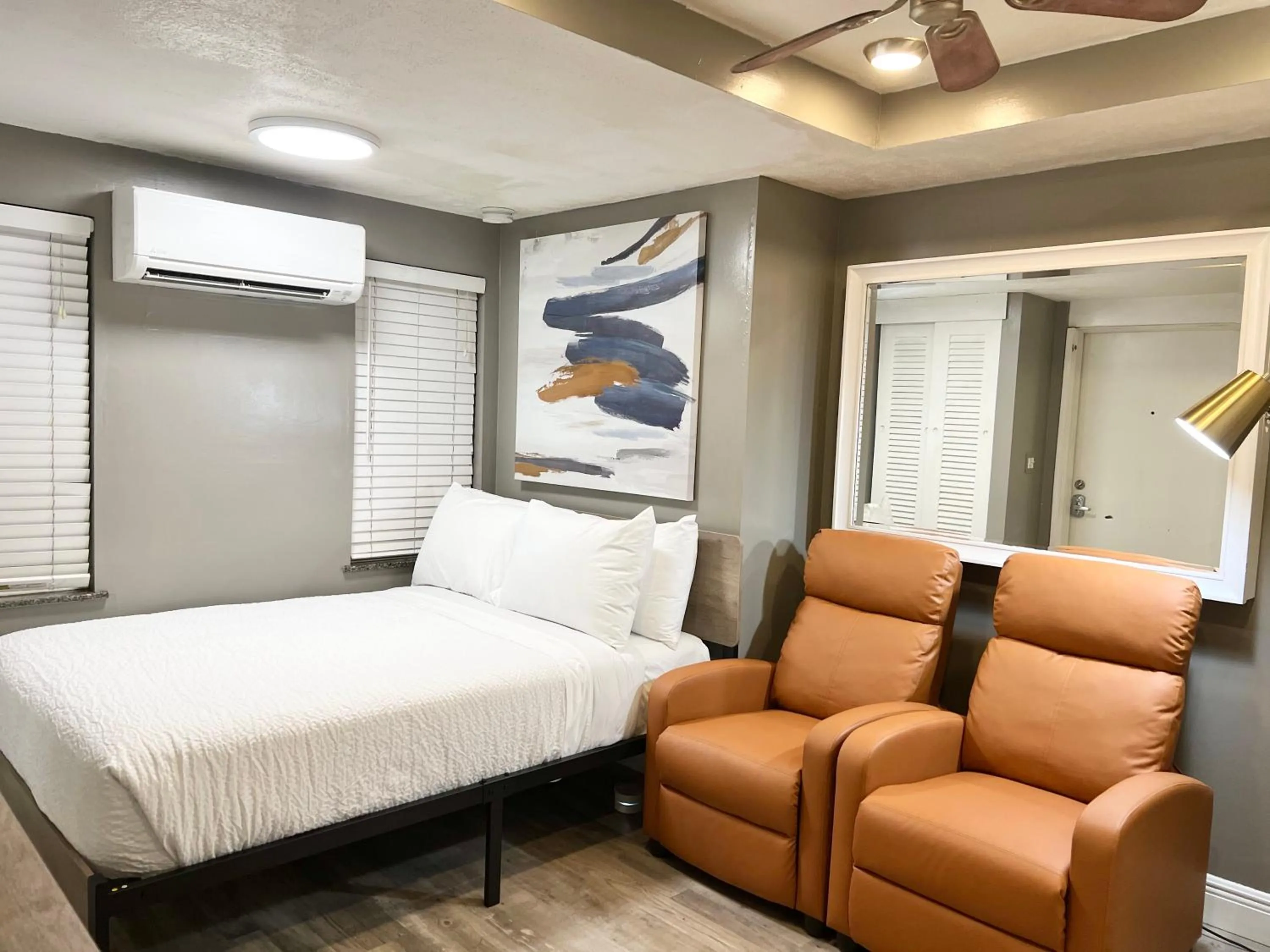 Bed in Harmonious Suites