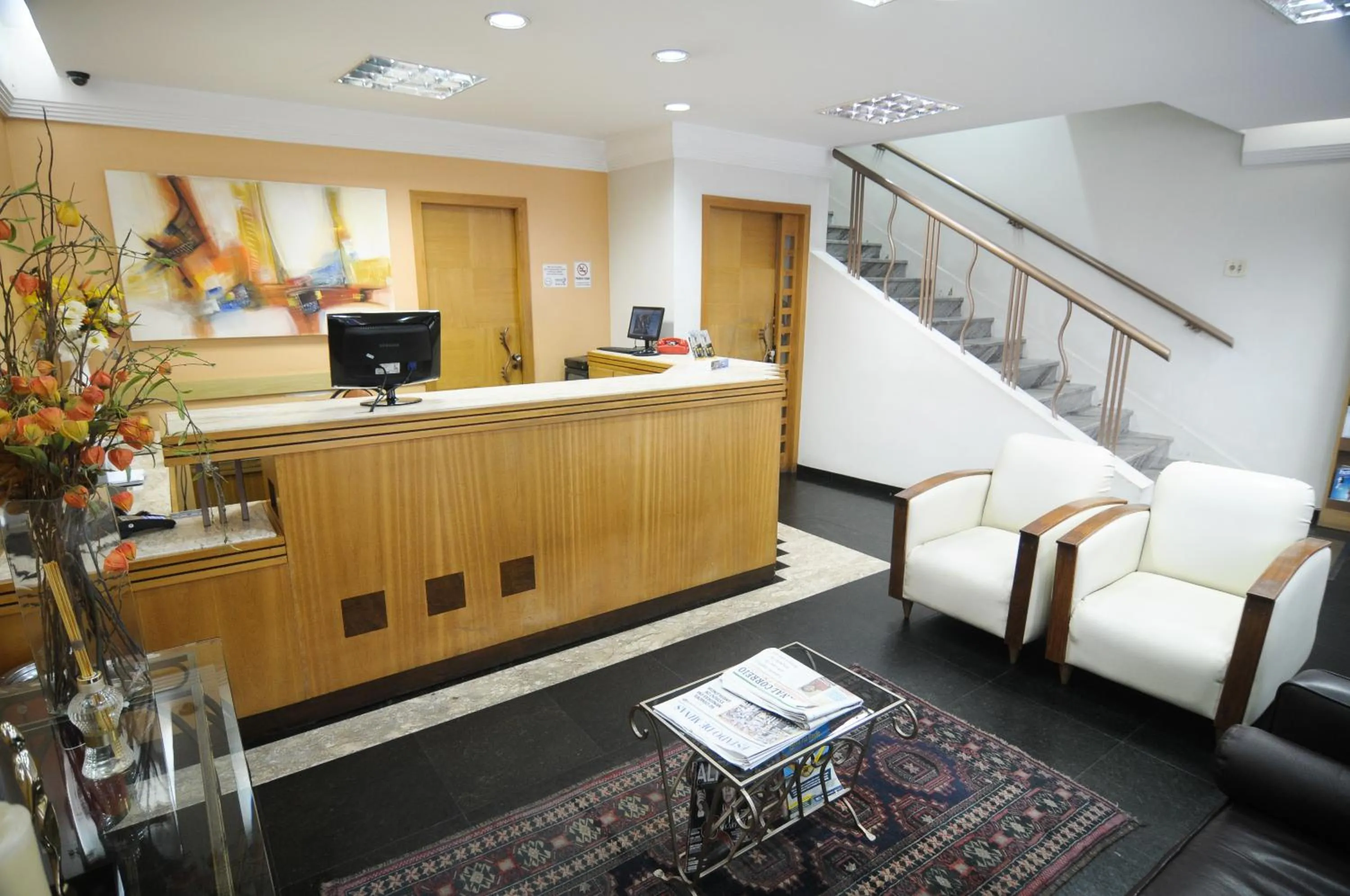 Rhud's Hotel