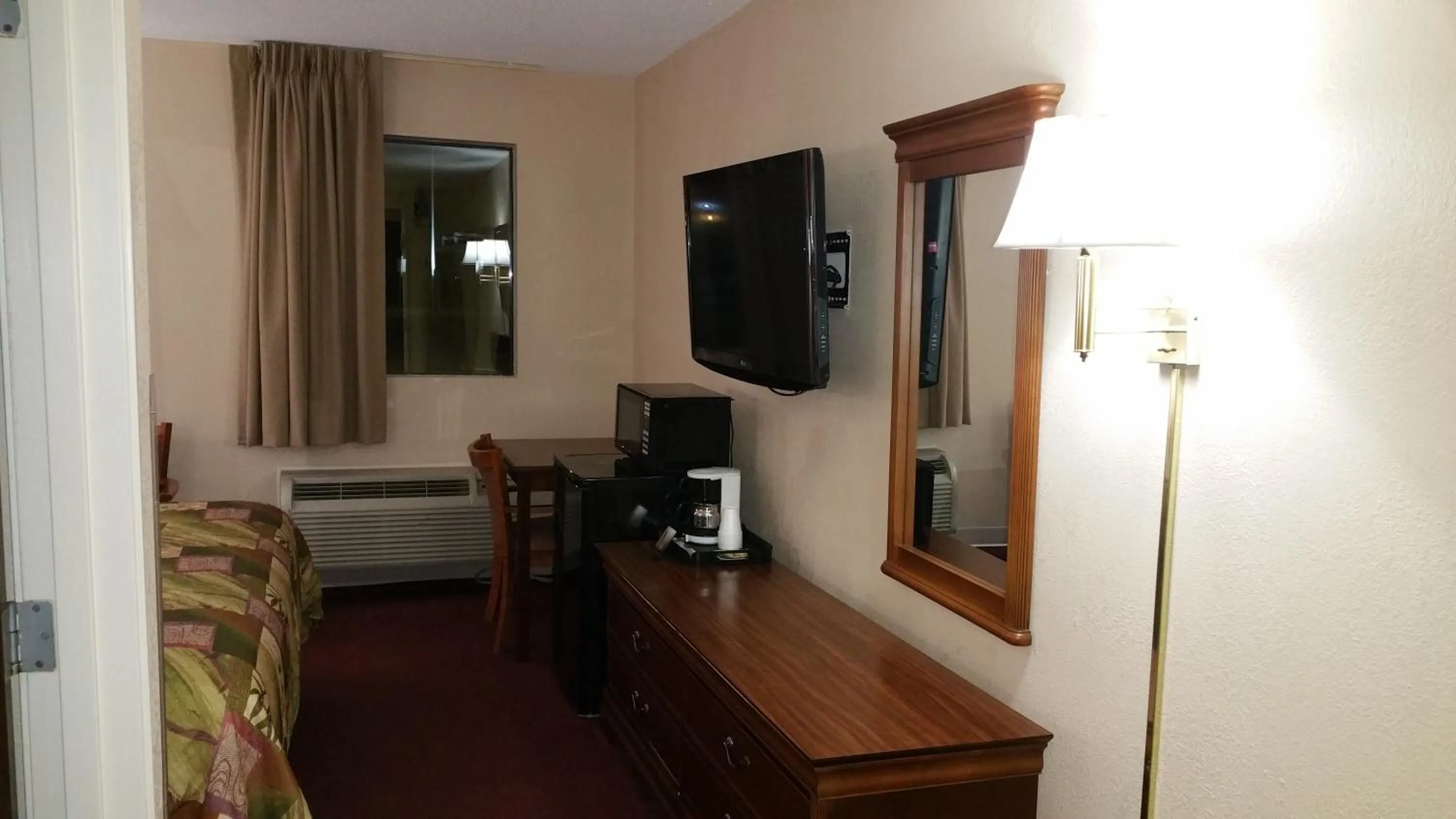 hair dresser, Bed in Briarwood Inn