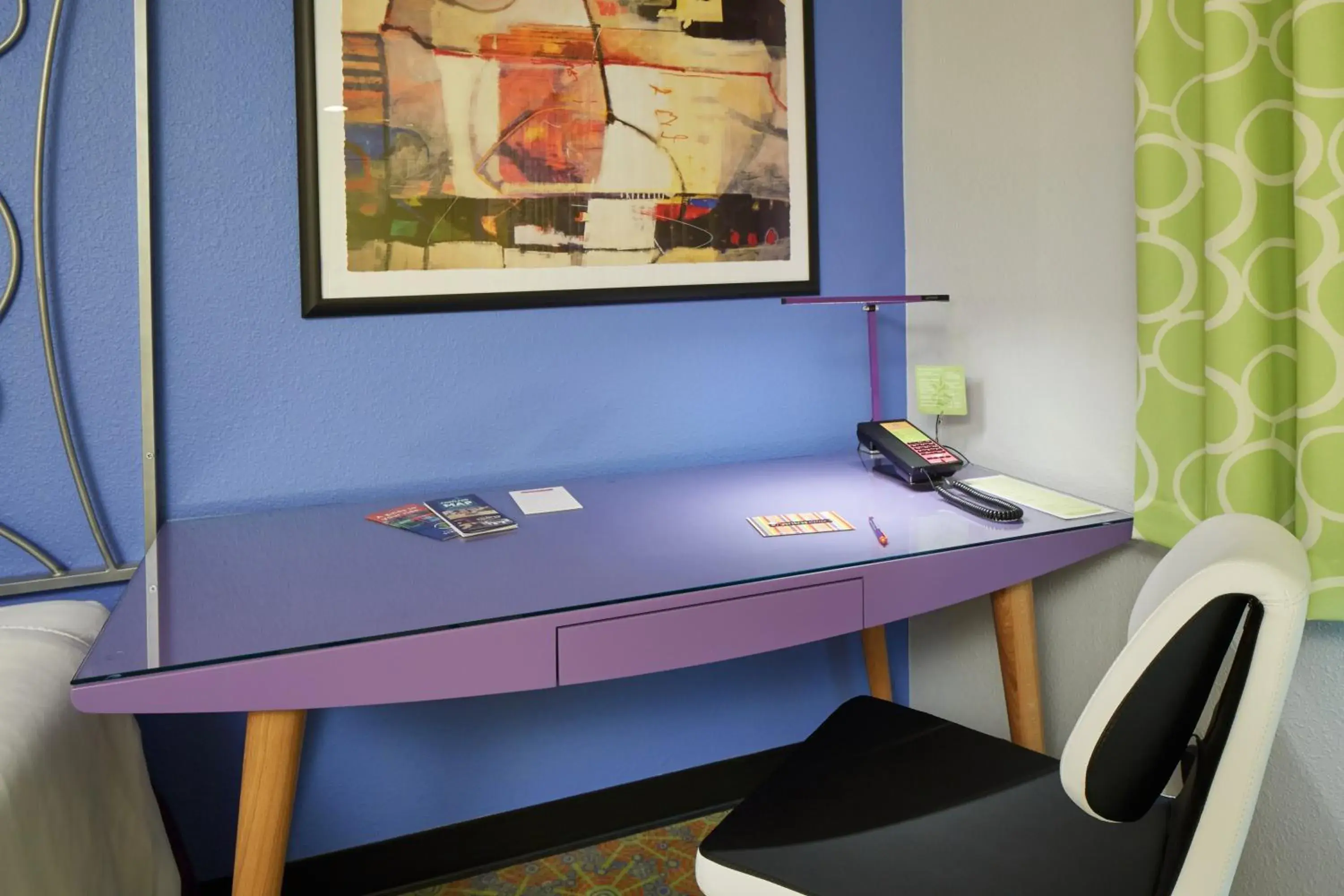 Living room in Inn at Northrup Station Living room in Inn at Northrup Station