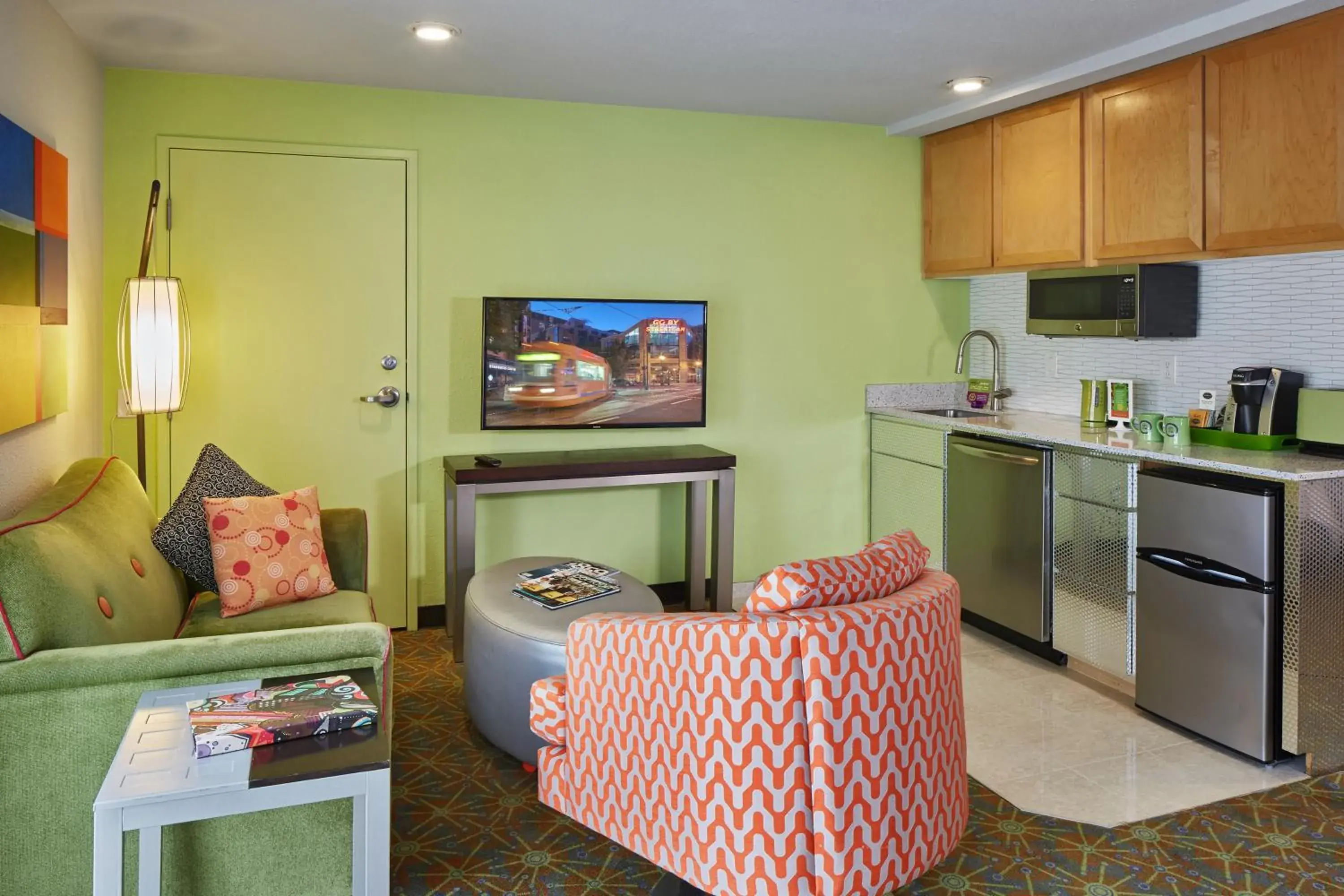 Patio Queen in Inn at Northrup Station Patio Queen in Inn at Northrup Station